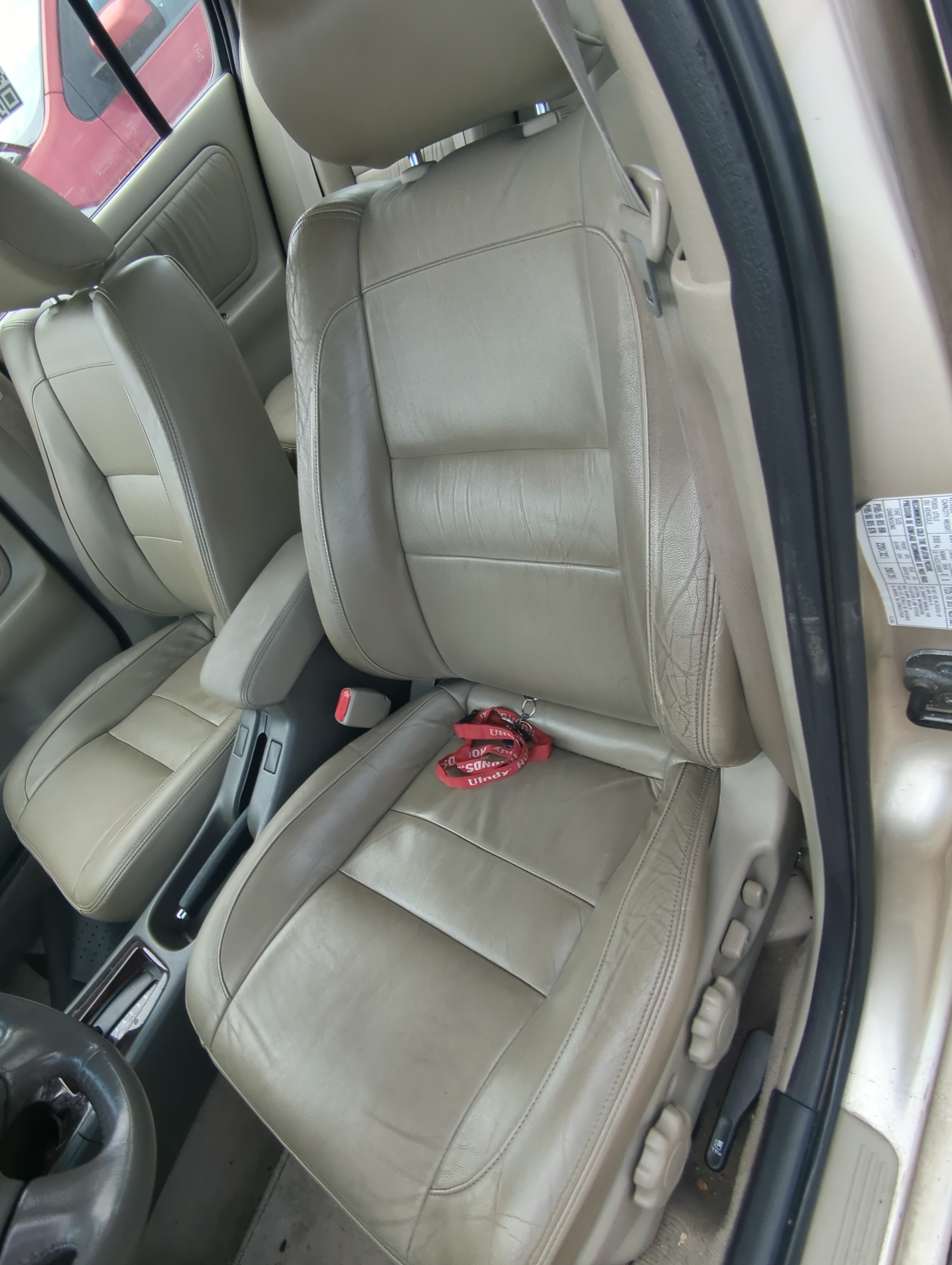 Picture of 1999-2001 Infiniti G20 Driver Front Seat Oem 907936