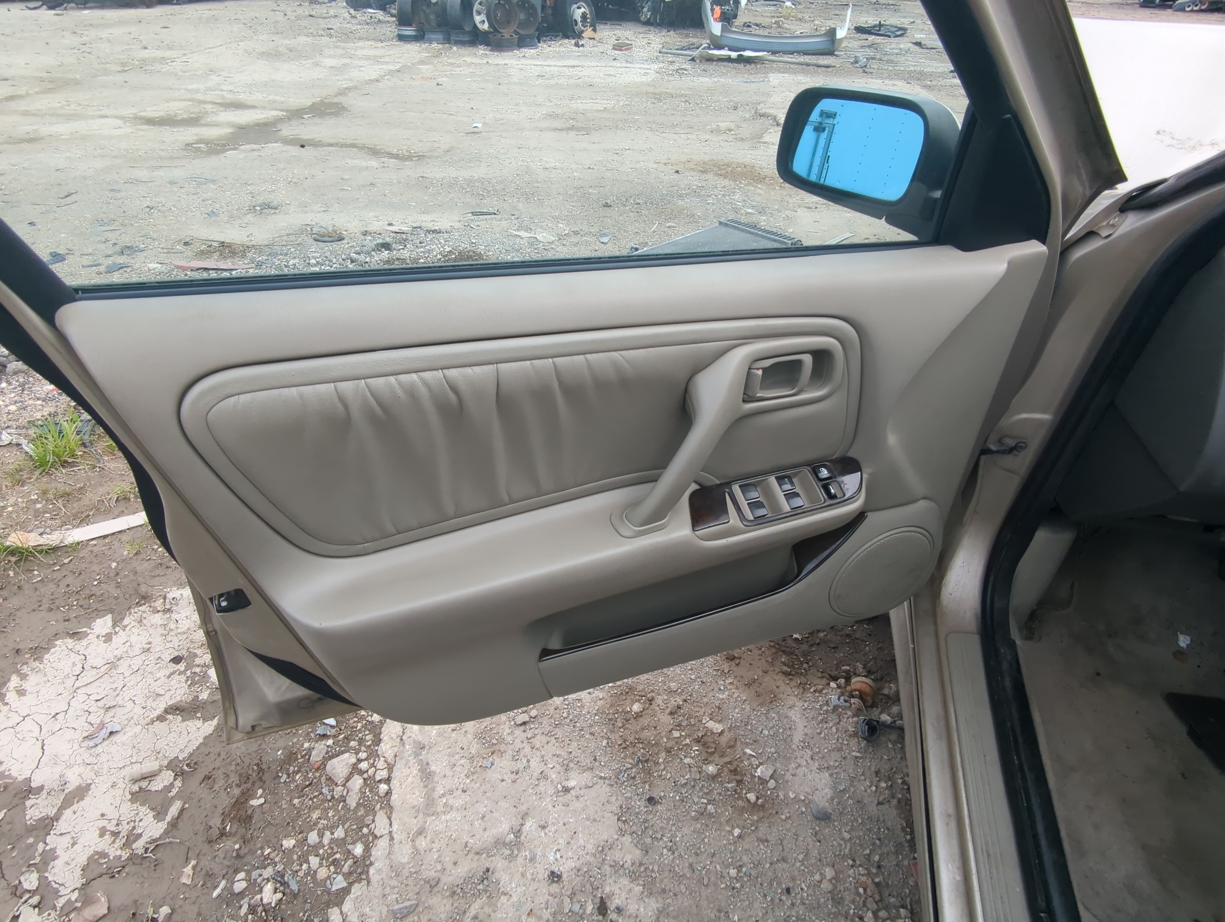 Picture of 2001 Infiniti G20 Front Left Driver Interior Door Panel Trim 907938