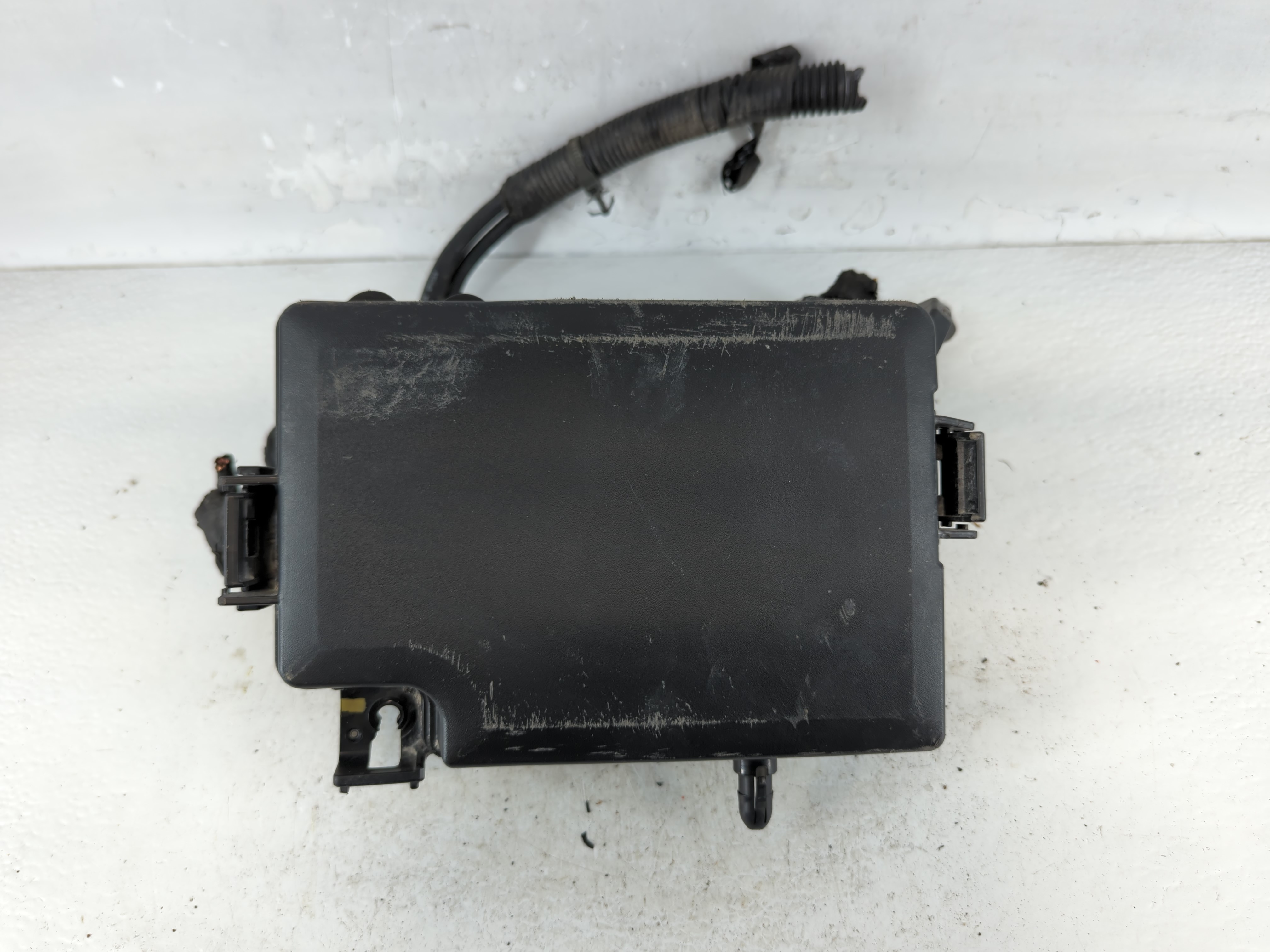 2019-2020 Hyundai Elantra Fusebox Fuse Box Relay Module 91956-f2025 908119 - Oemusedautoparts1.com