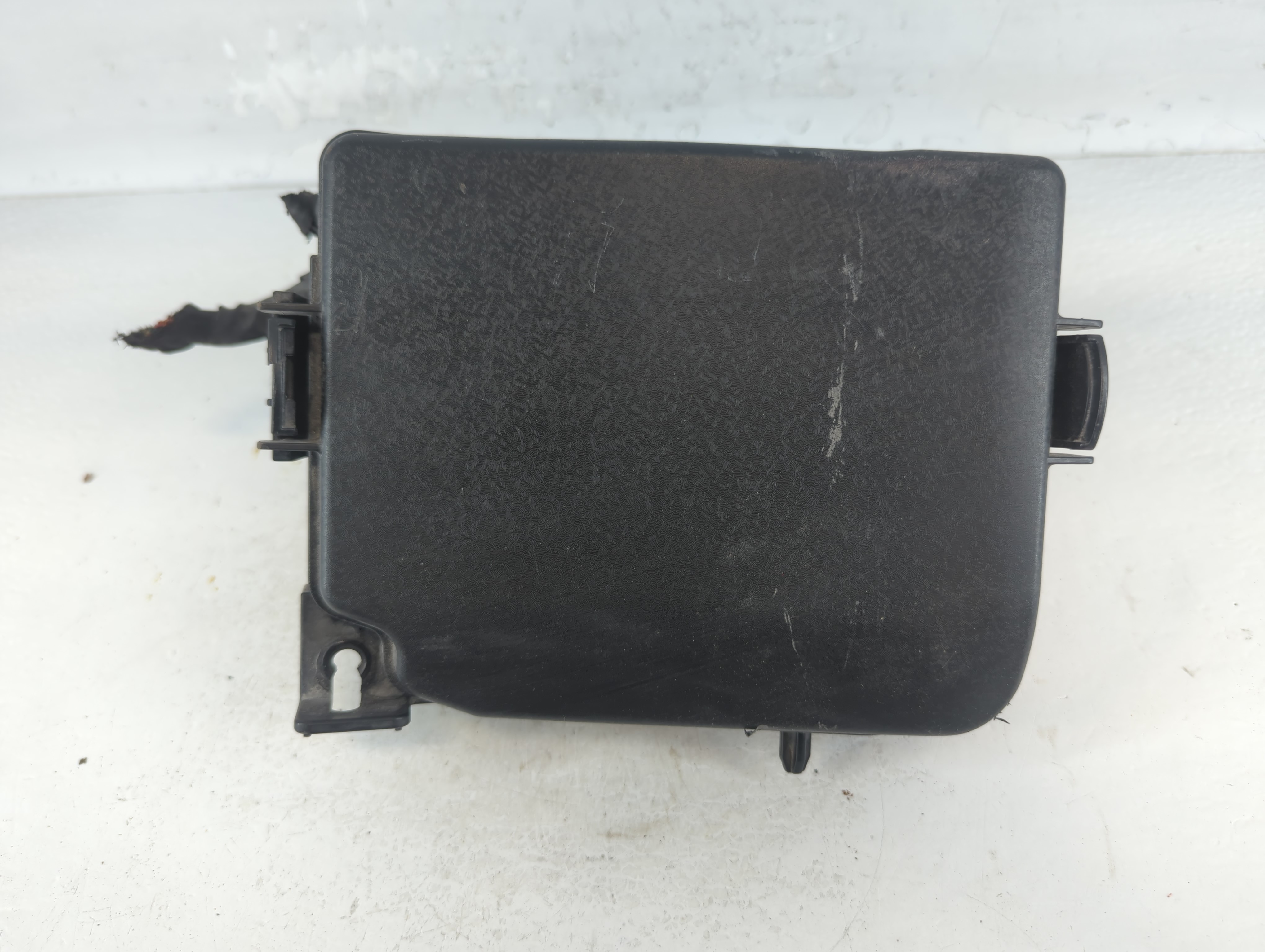 2017-2018 Kia Forte Fusebox Fuse Box Relay Module 91218 B0400 908121 - Oemusedautoparts1.com