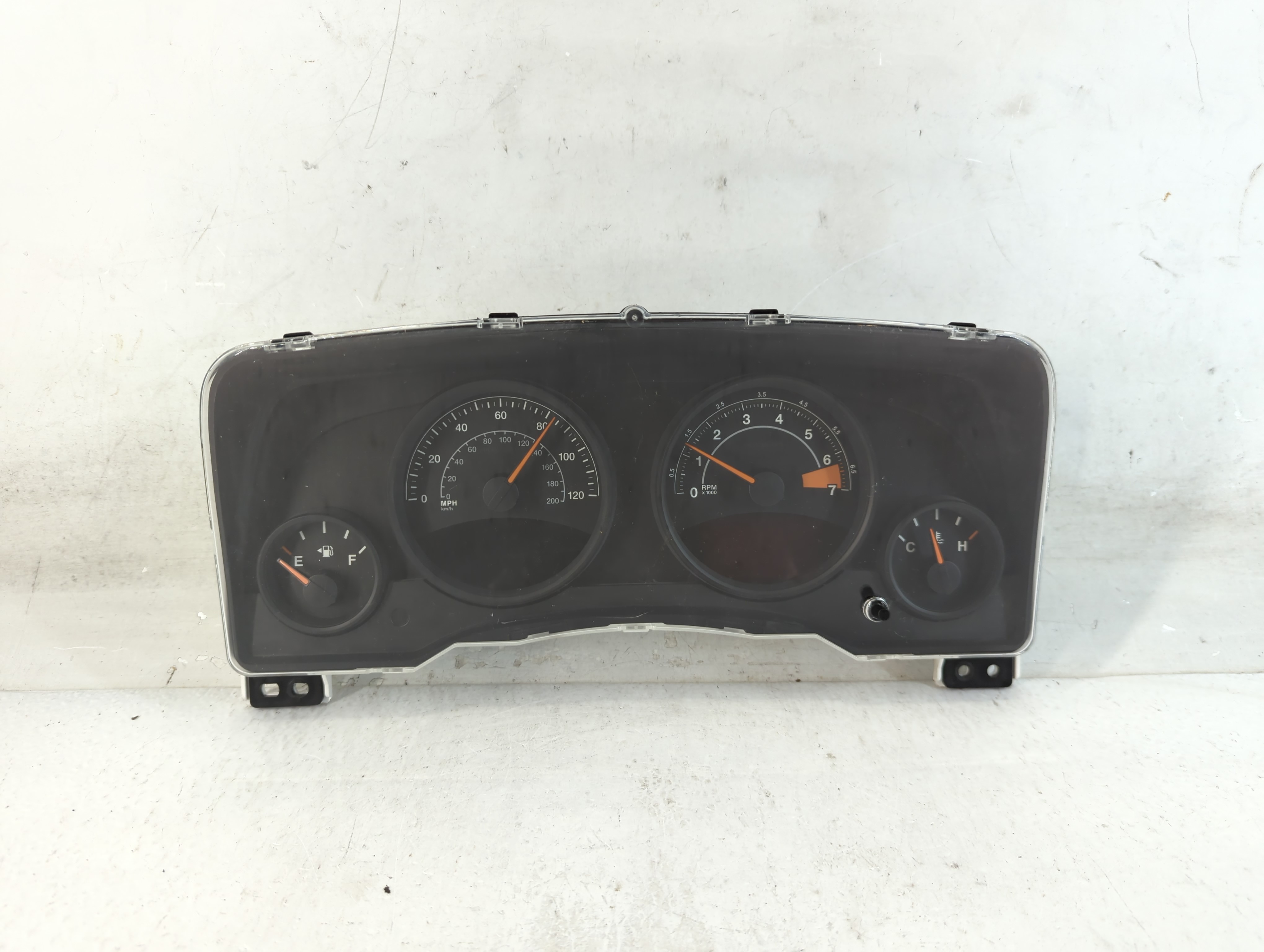 2015-2017 Jeep Patriot Speedometer Instrument Cluster Gauges 68233455ae 908147 - Oemusedautoparts1.com