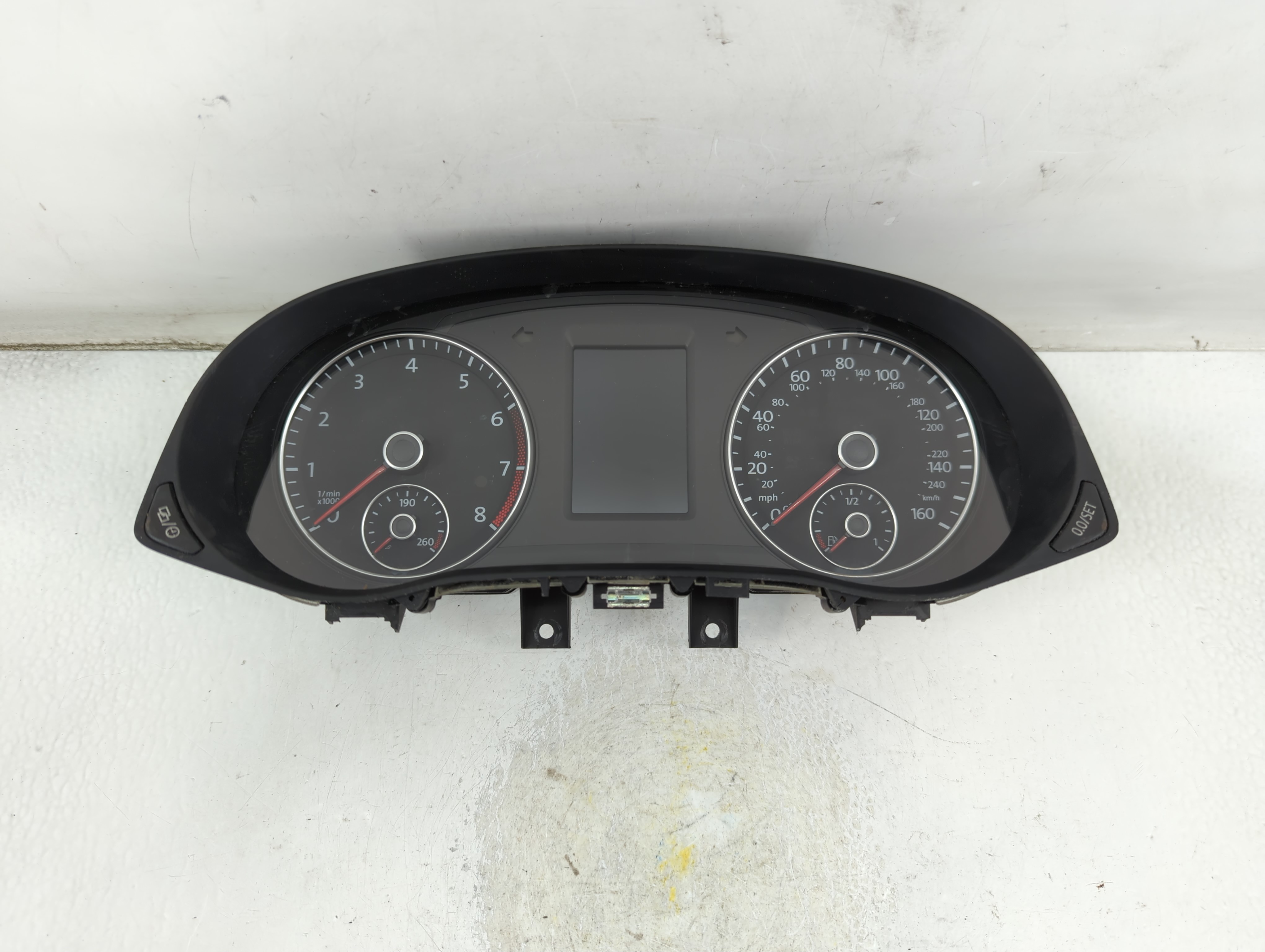 2015-2019 Volkswagen Passat Speedometer Instrument Cluster Gauges 908166 - Oemusedautoparts1.com