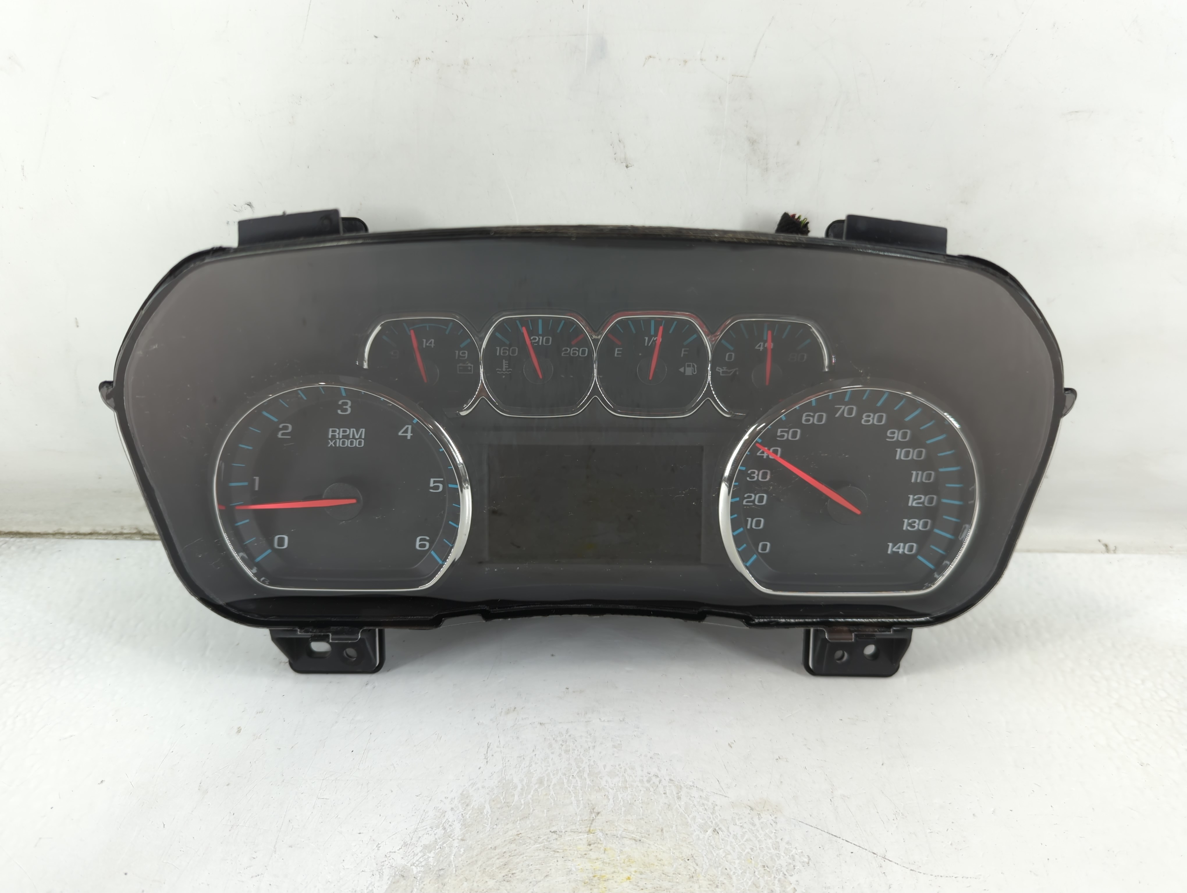 2017-2017 Chevrolet Silverado 1500 Speedometer Instrument Cluster Gauges 908183 - Oemusedautoparts1.com
