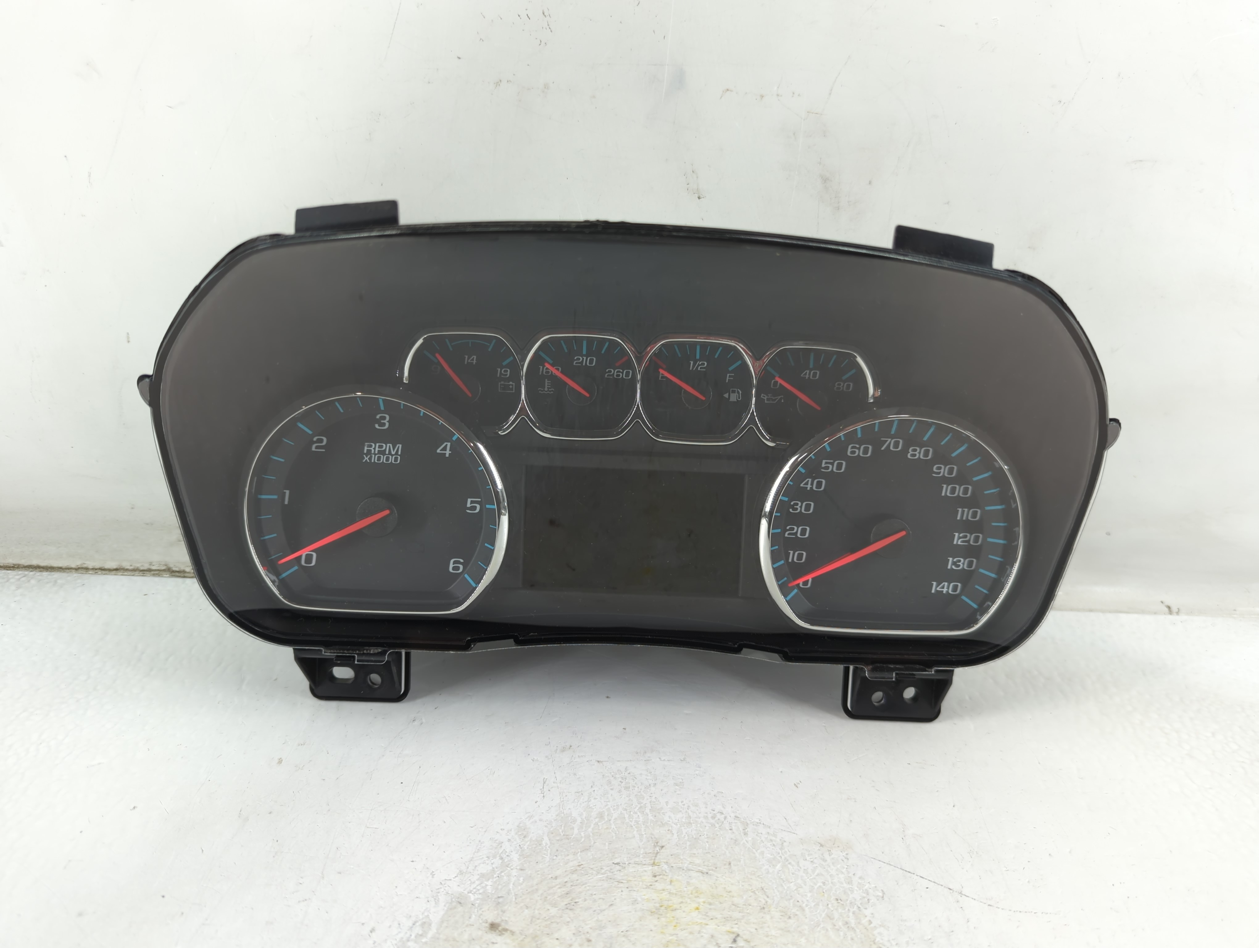 2017-2017 Chevrolet Tahoe Speedometer Instrument Cluster Gauges 84203284 908190 - Oemusedautoparts1.com