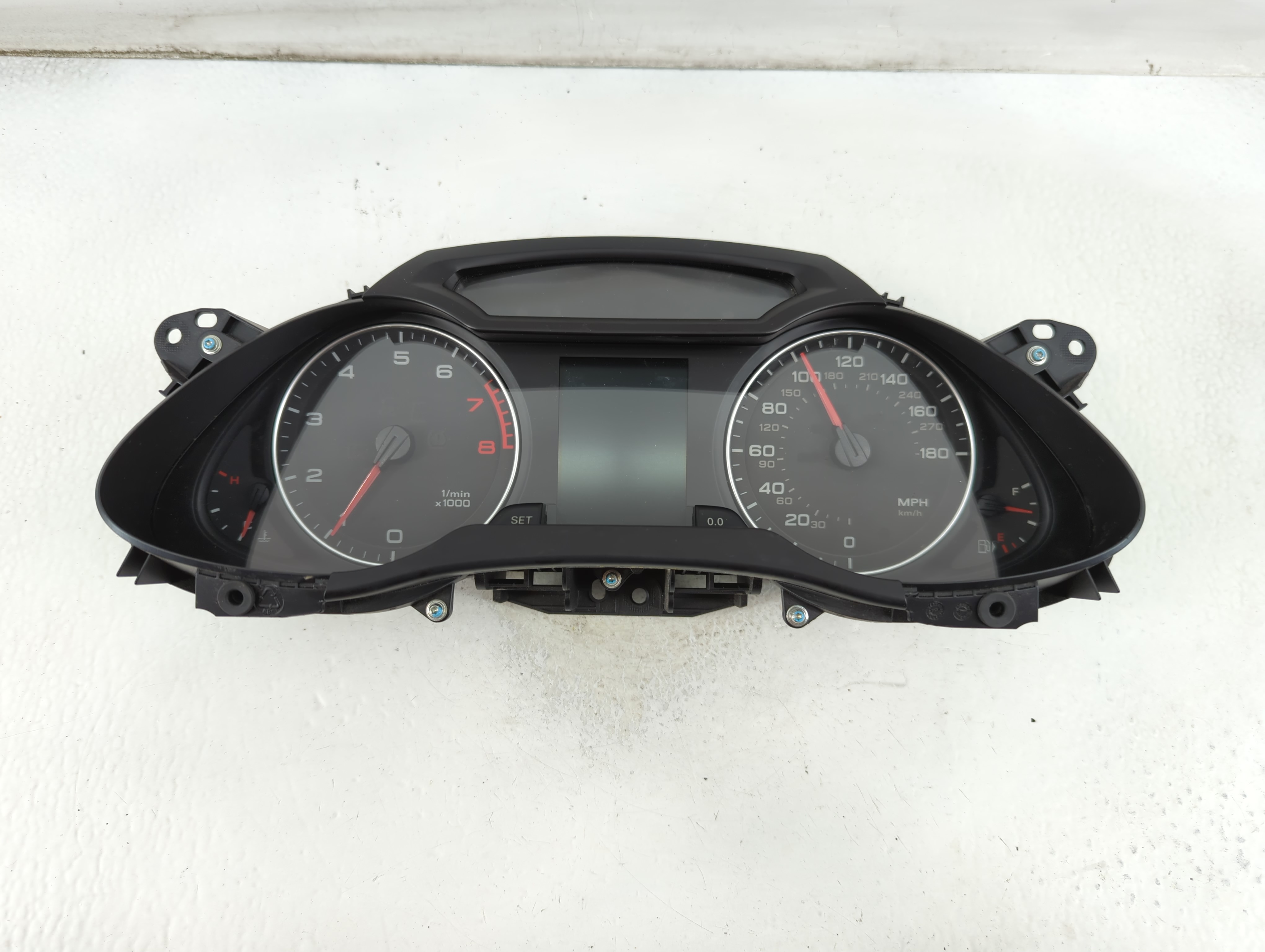 2009-2009 Audi A4 Speedometer Instrument Cluster Gauges 8k0 920 950 A 908202 - Oemusedautoparts1.com
