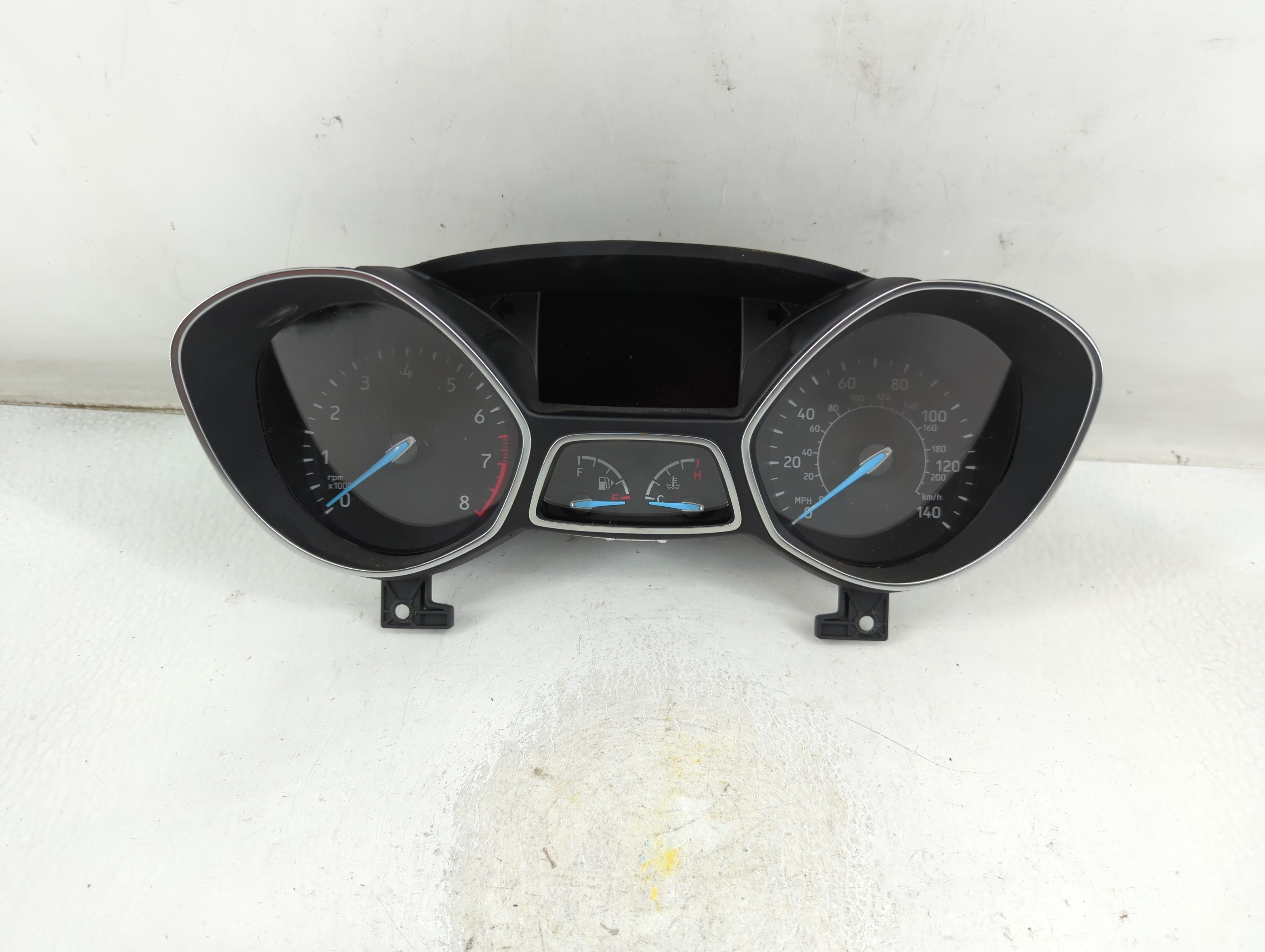 2019-2019 Ford Escape Speedometer Instrument Cluster Gauges 5kta78998a 908268 - Oemusedautoparts1.com