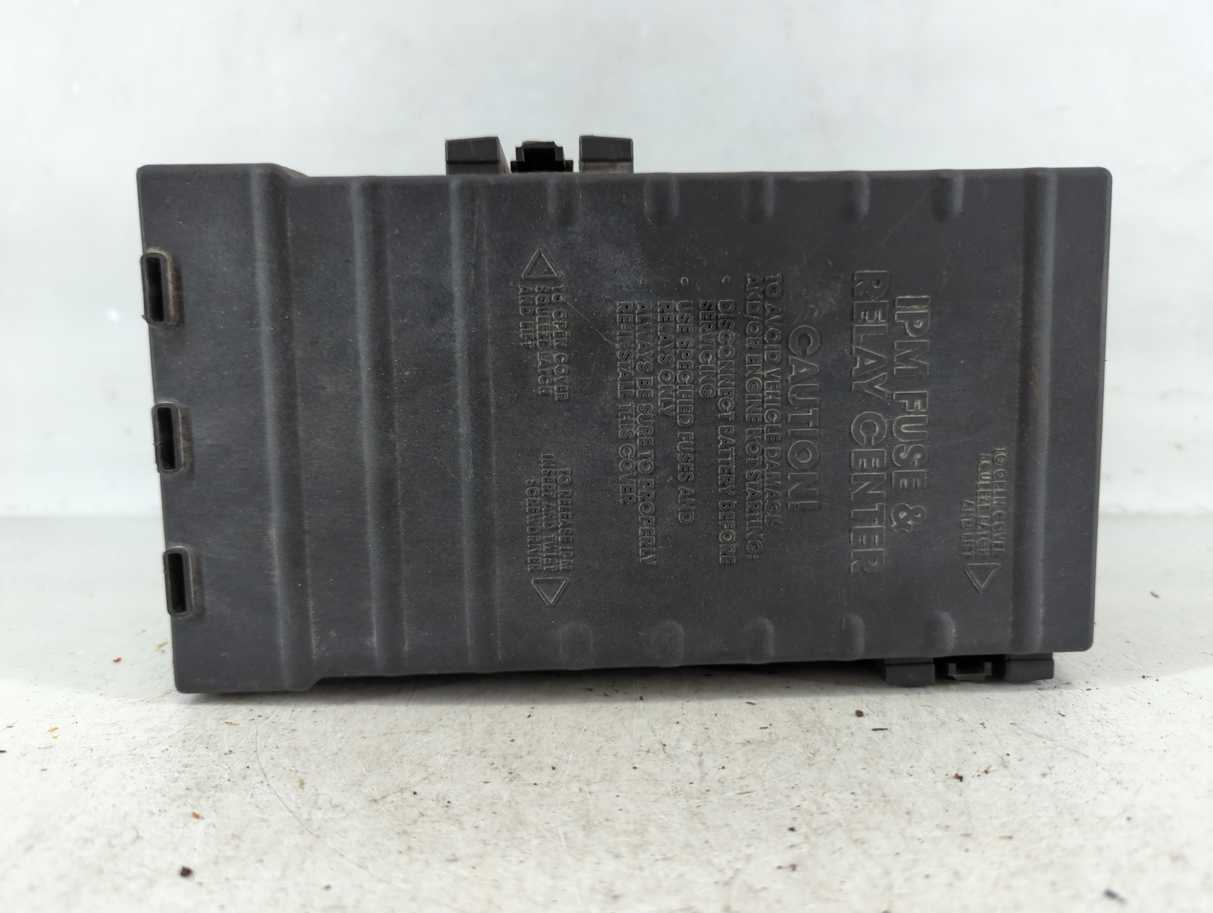 2003-2005 Chrysler Town & Country Fusebox Fuse Box Relay Module 908401 - Oemusedautoparts1.com