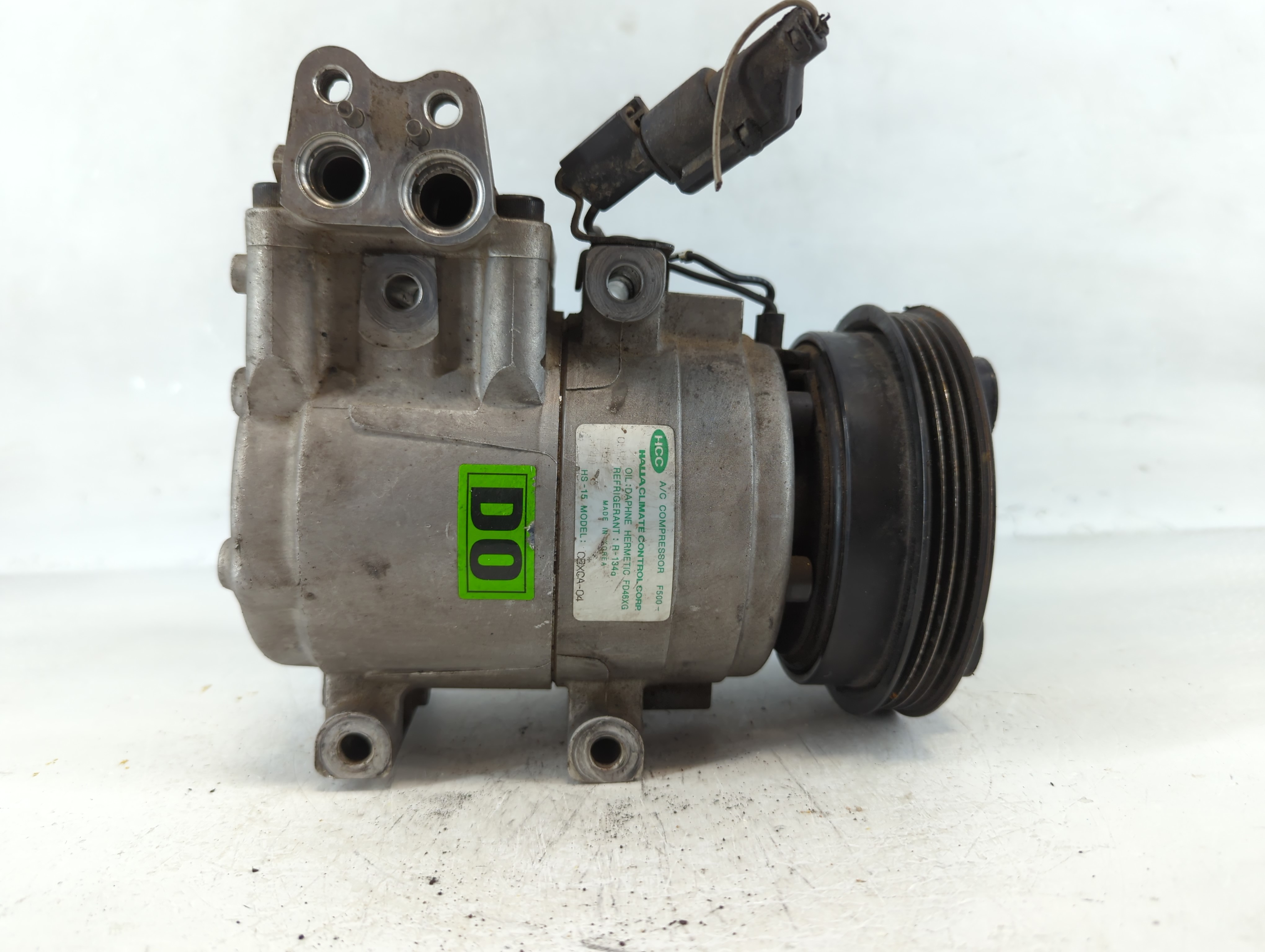 Picture of 2003 Hyundai Accent Alternator Generator Charging Assembly Engine Oem 908432