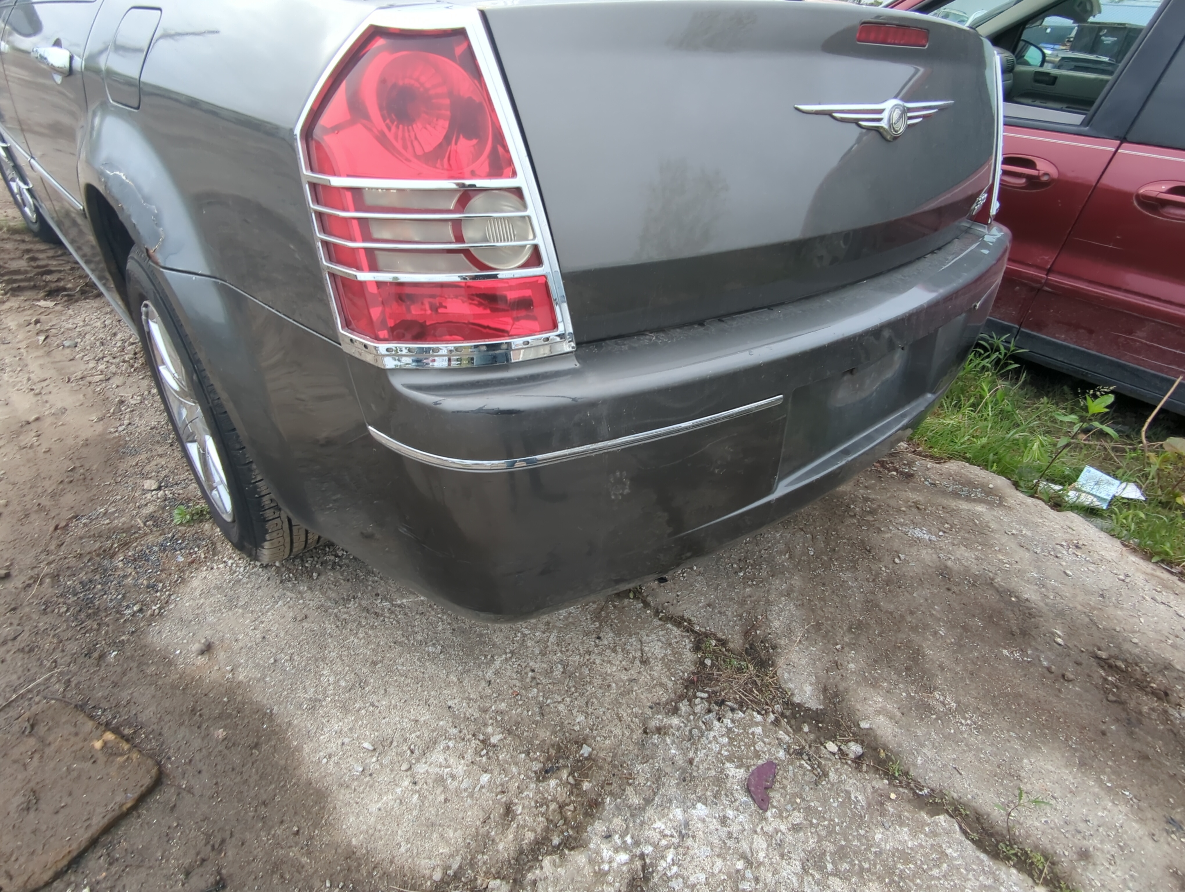 Picture of 2005-2010 Chrysler 300 Rear Bumper Assembly Oem 909173