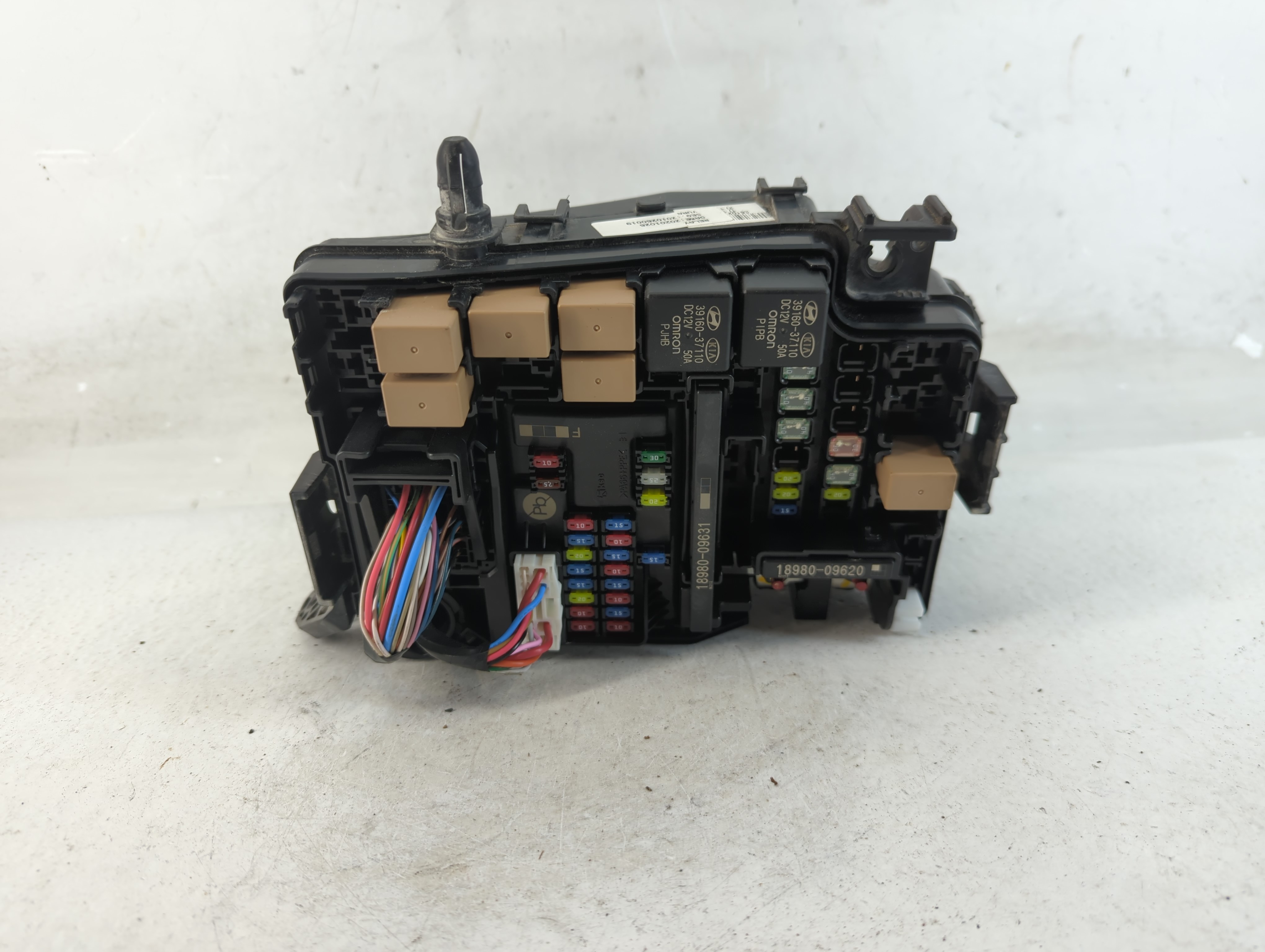 2018-2021 Hyundai Kona Fusebox Fuse Box Relay Module 91223-j9191 909921 - Oemusedautoparts1.com