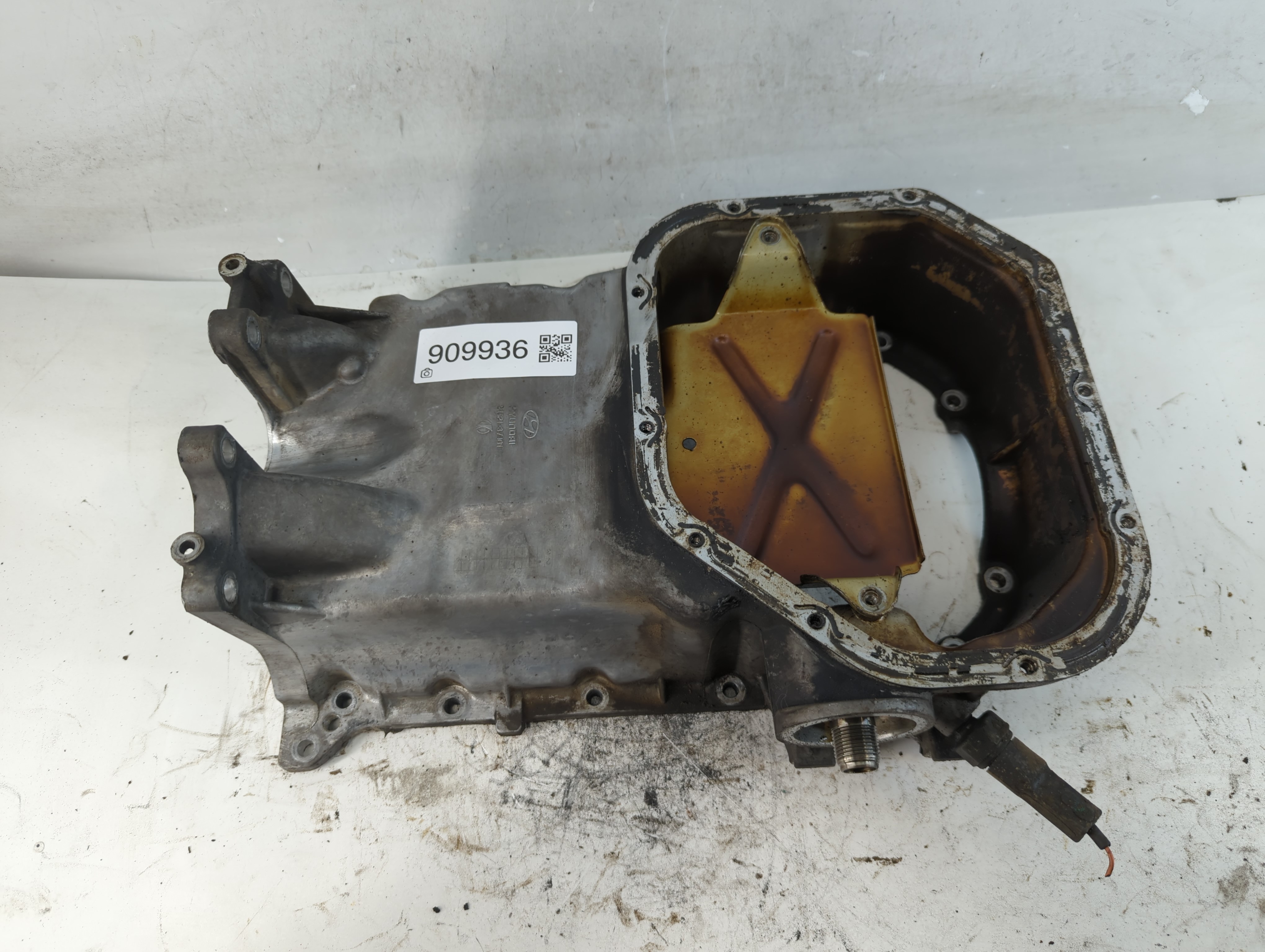 2010-2018 Hyundai Santa Fe Engine Oil Pan 909936 - Oemusedautoparts1.com