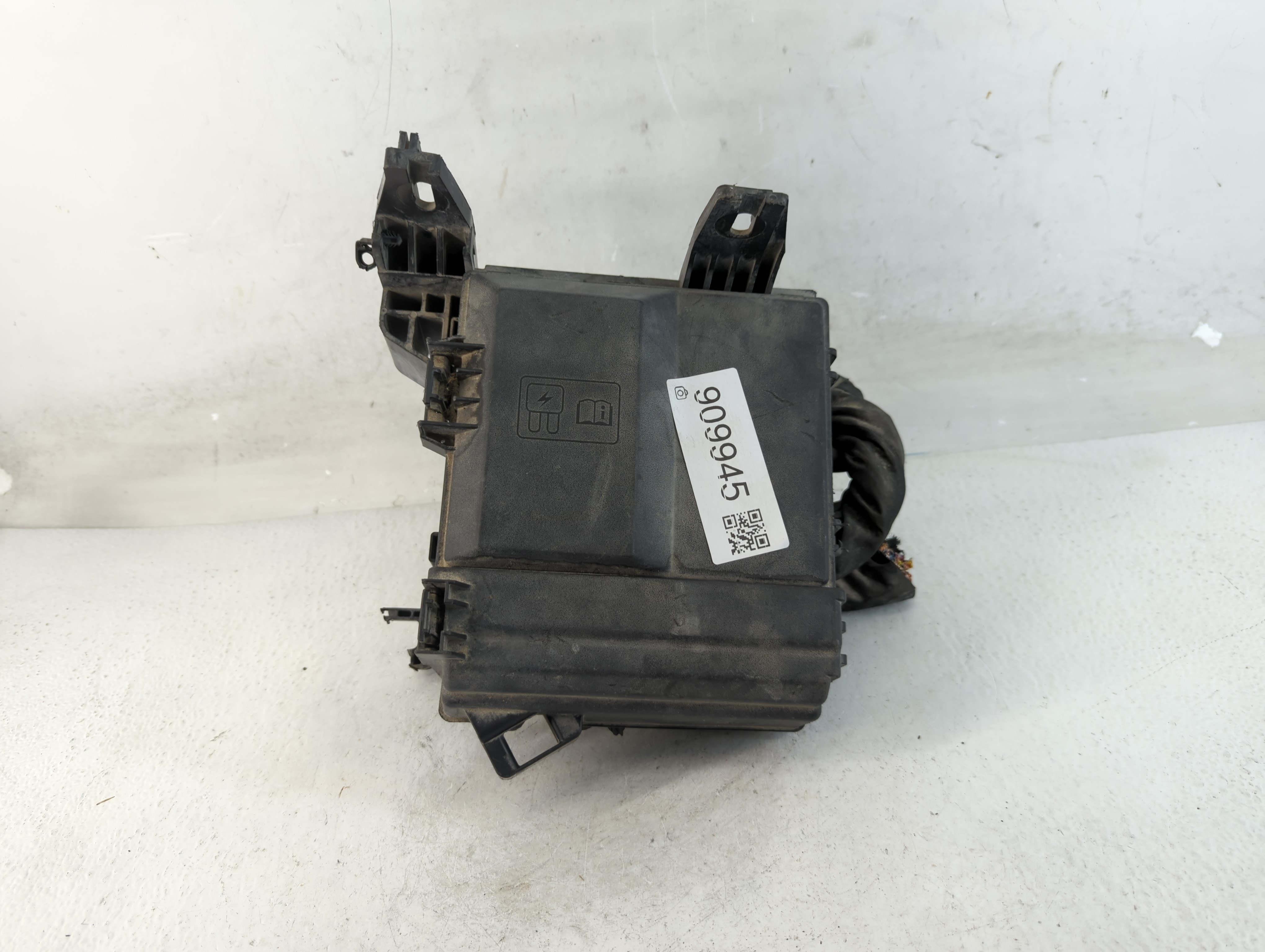 2018-2020 Ford F-150 Fusebox Fuse Box Relay Module 1346475 909945 - Oemusedautoparts1.com