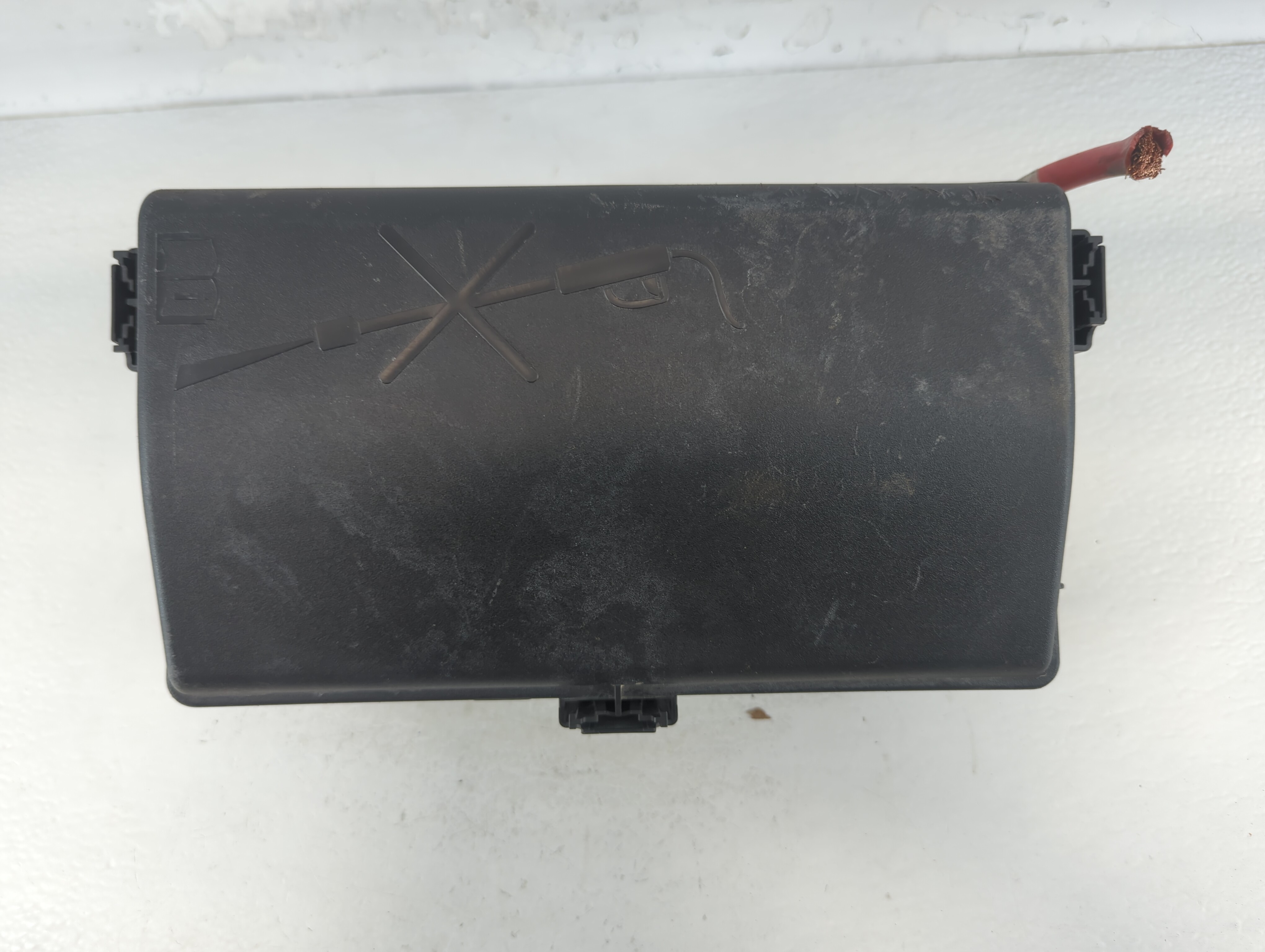 2011-2014 Chevrolet Cruze Fusebox Fuse Box Relay Module 95216200_02 909968 - Oemusedautoparts1.com