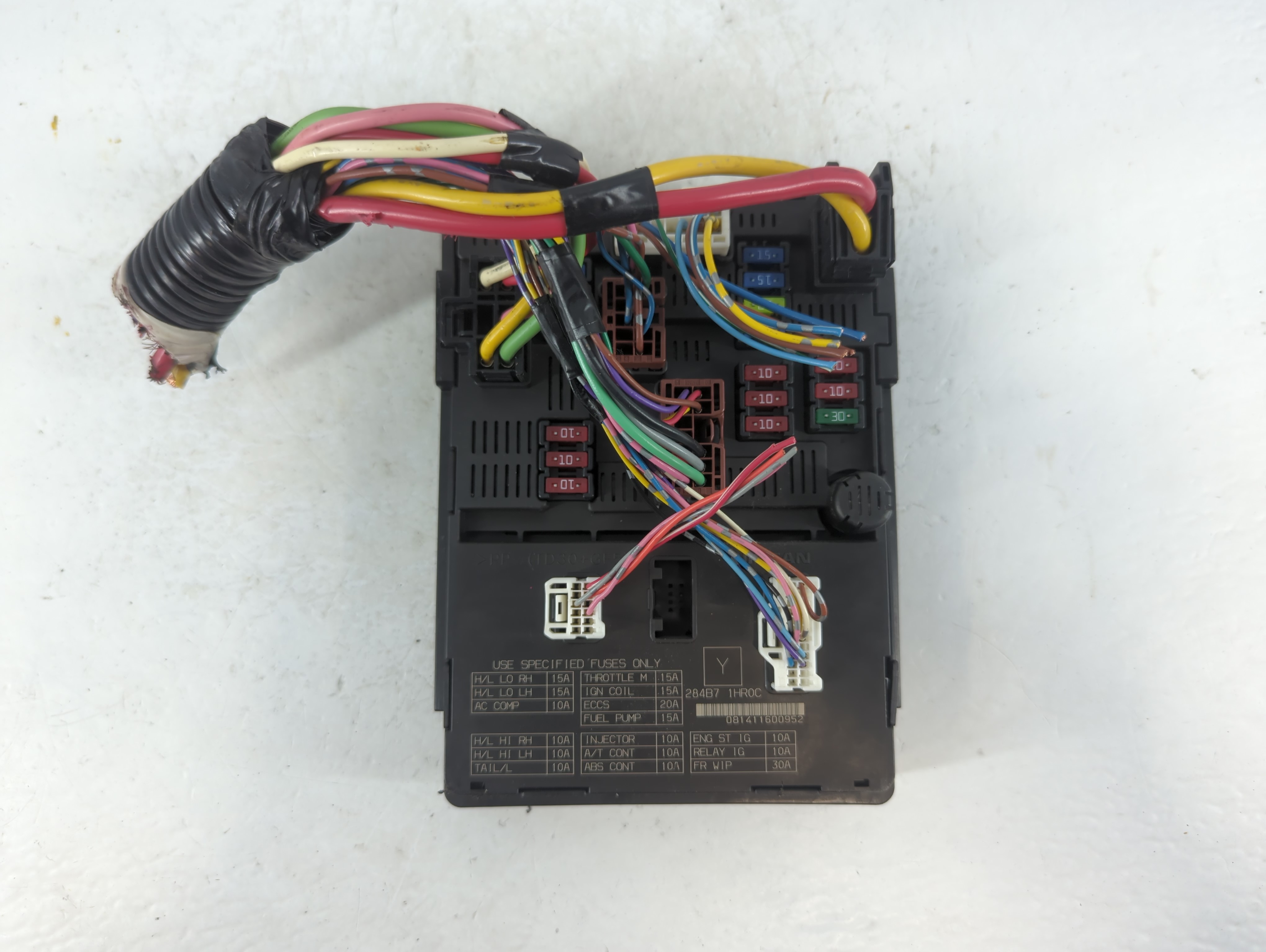 Picture of 2013-2019 Nissan Versa Fusebox Fuse Box Relay Module 284b7 1hr0c 909972