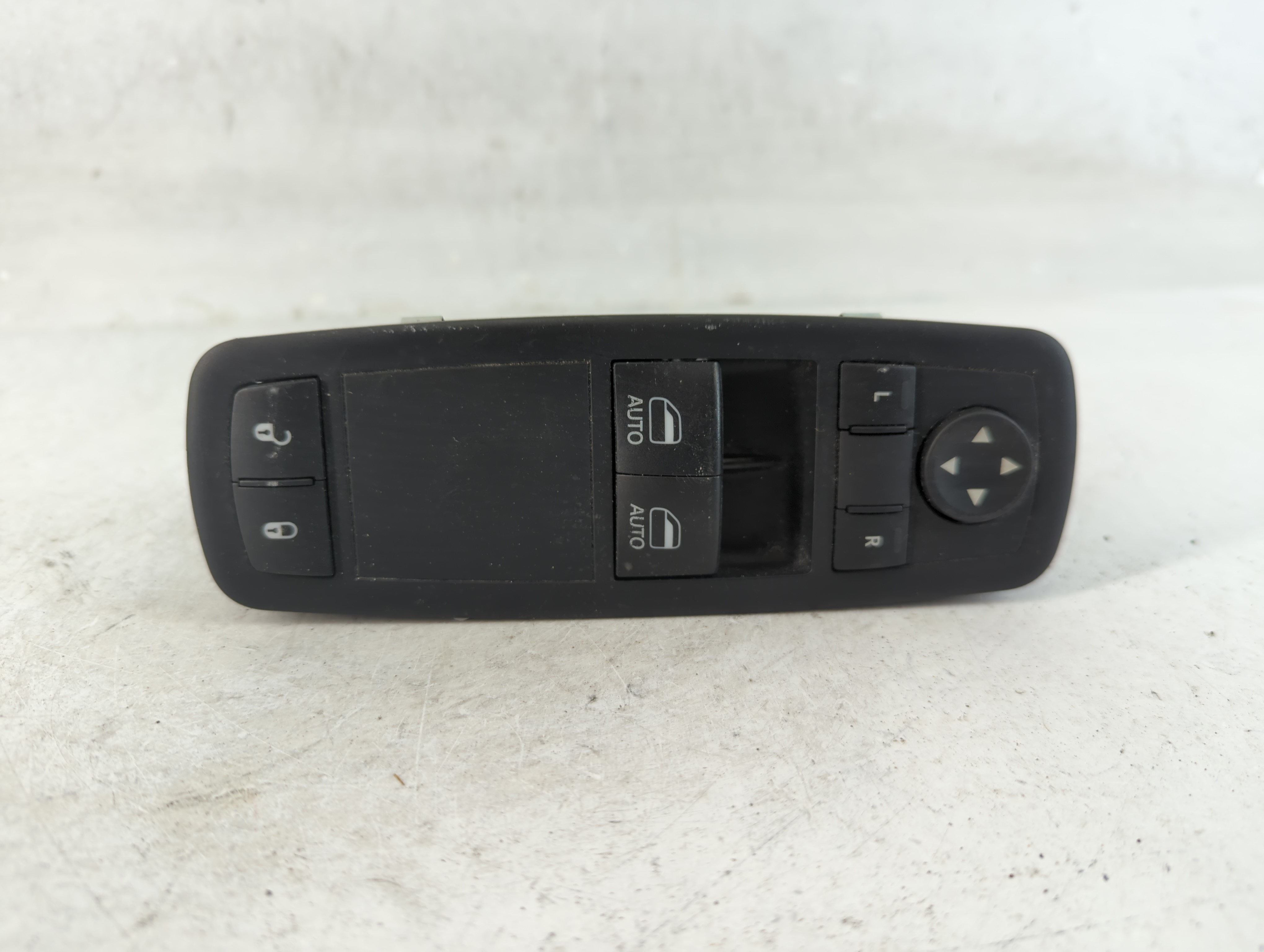 Picture of Dodge Ram 1500 Driver Left Door Master Power Window Switch 68148893ab 910031