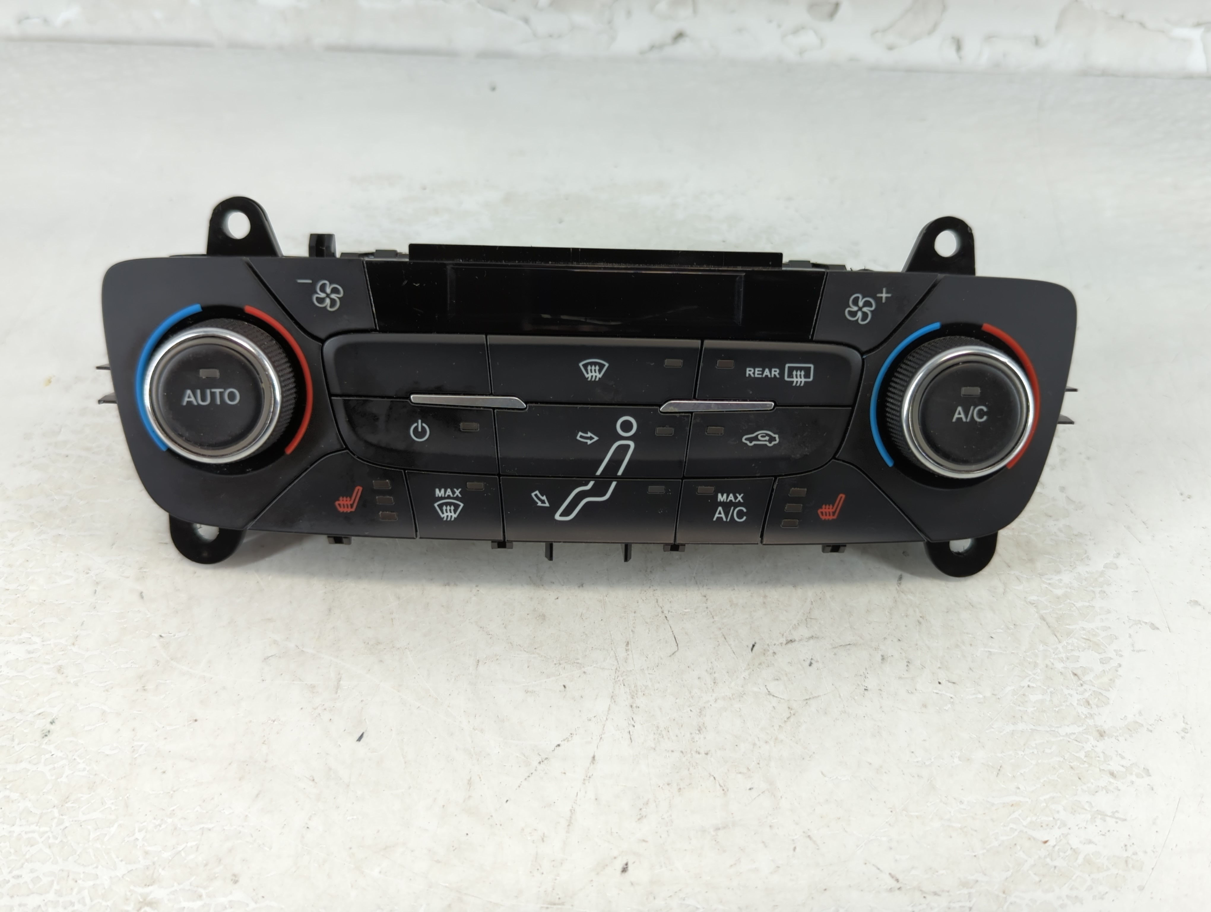 Picture of 2015-2018 Ford Focus Ac Heater Climate Control 910518