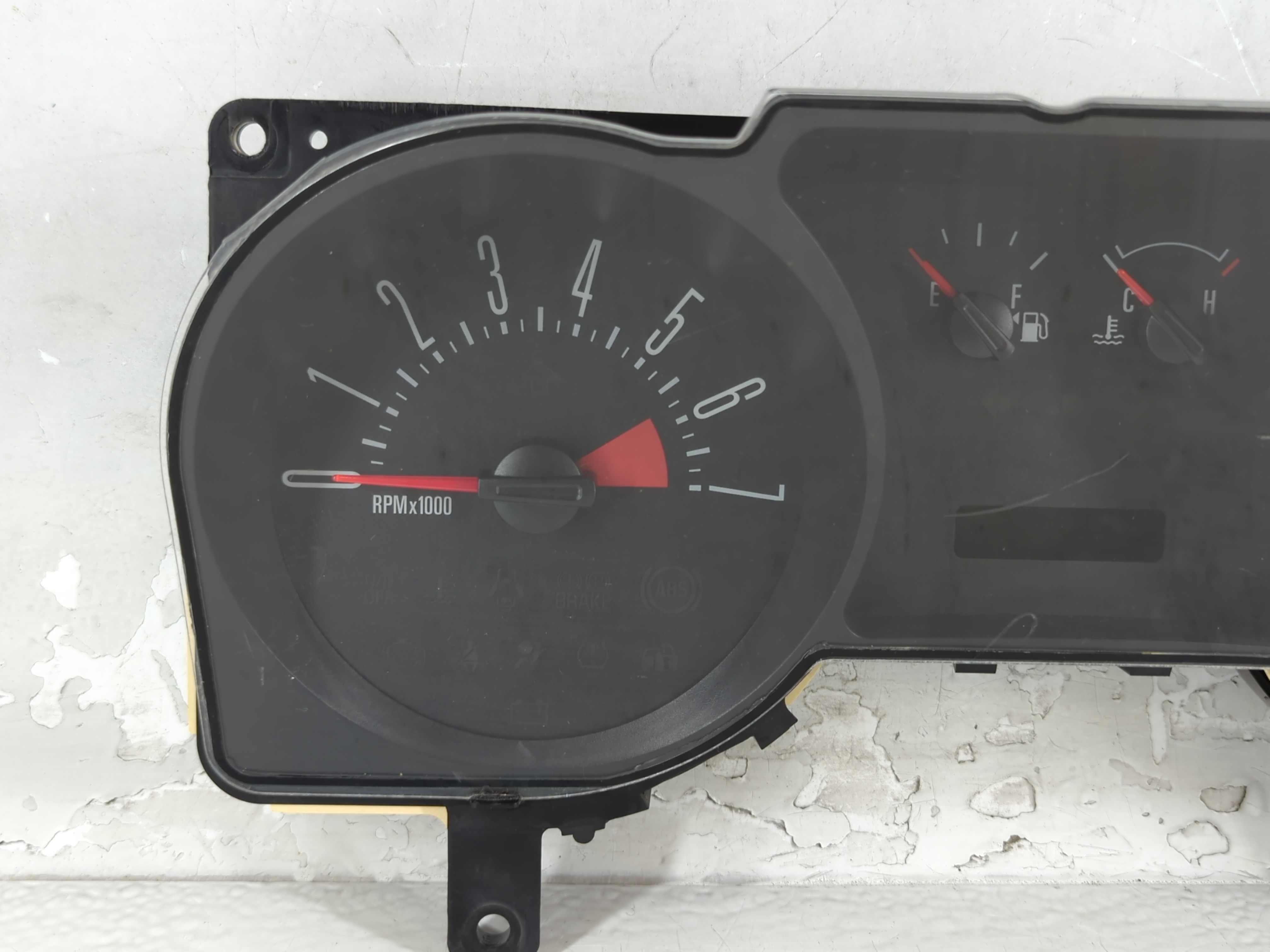 2006-2006 Ford Mustang Speedometer Instrument Cluster Gauges 910785 - Oemusedautoparts1.com