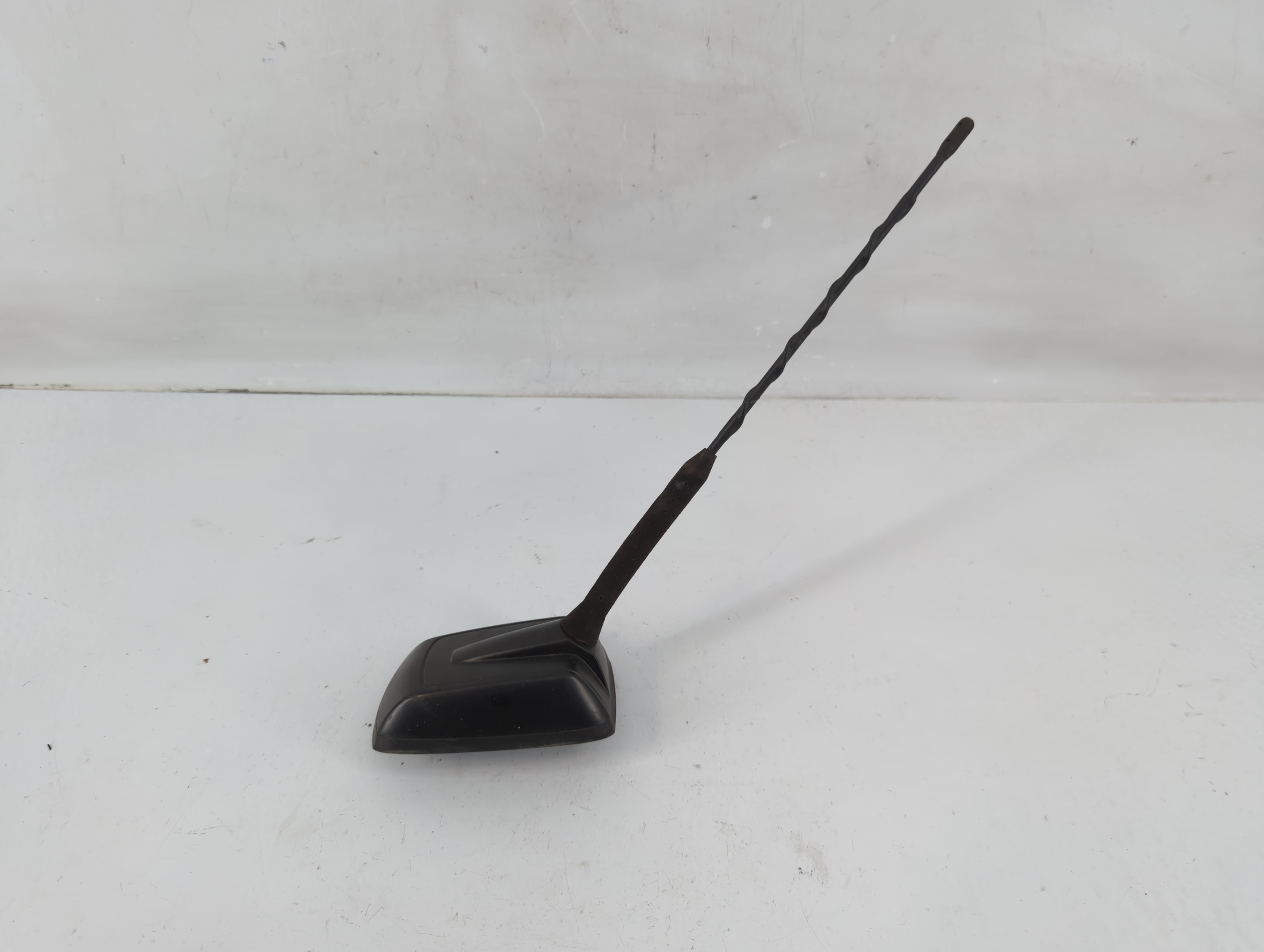 Picture of 2012 Ford Fusion Radio Antenna Mast 910828