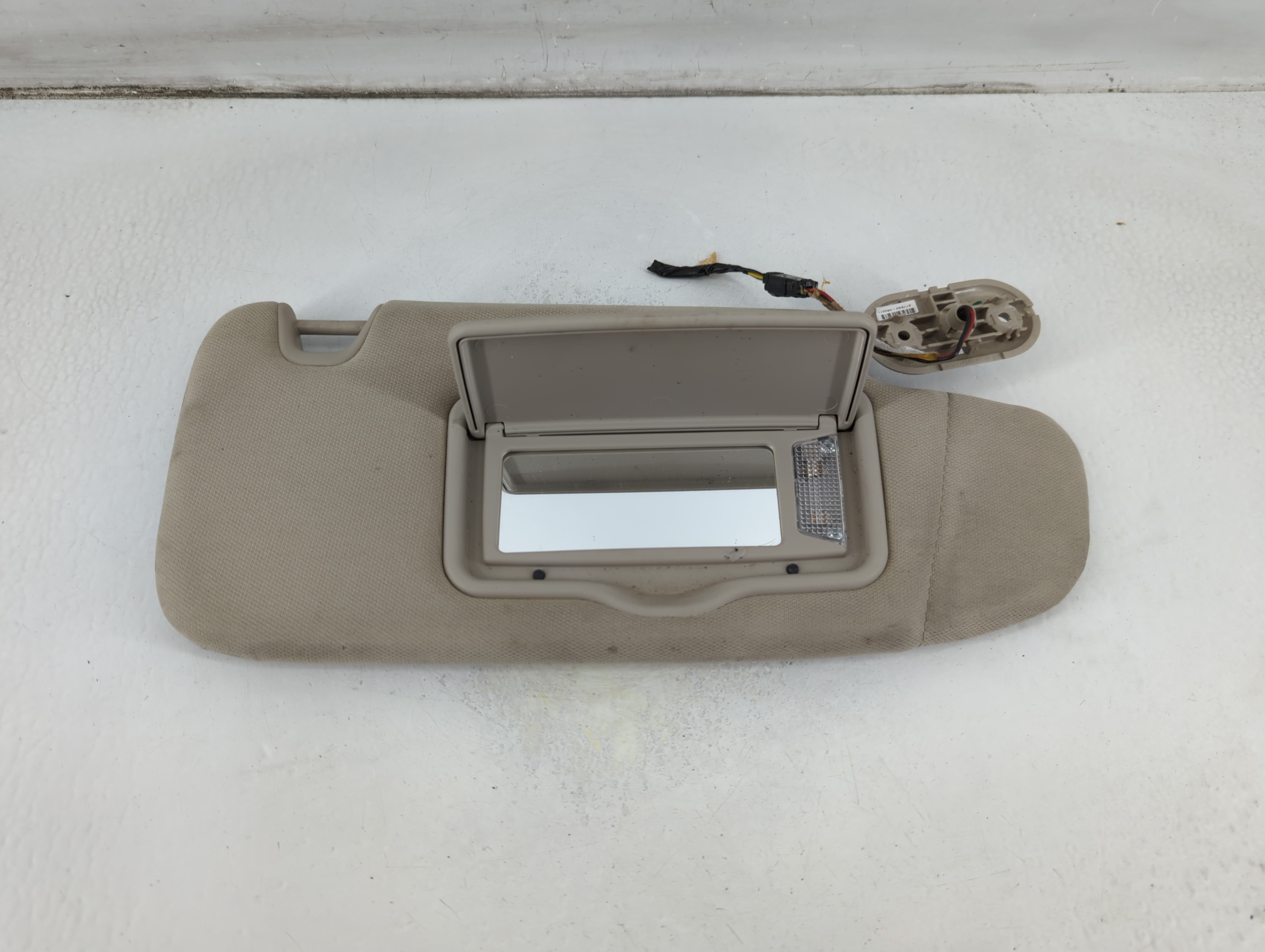 Picture of 2010-2012 Ford Fusion Passenger Sun Visor Mirror Right Sunvisor Grey 910863