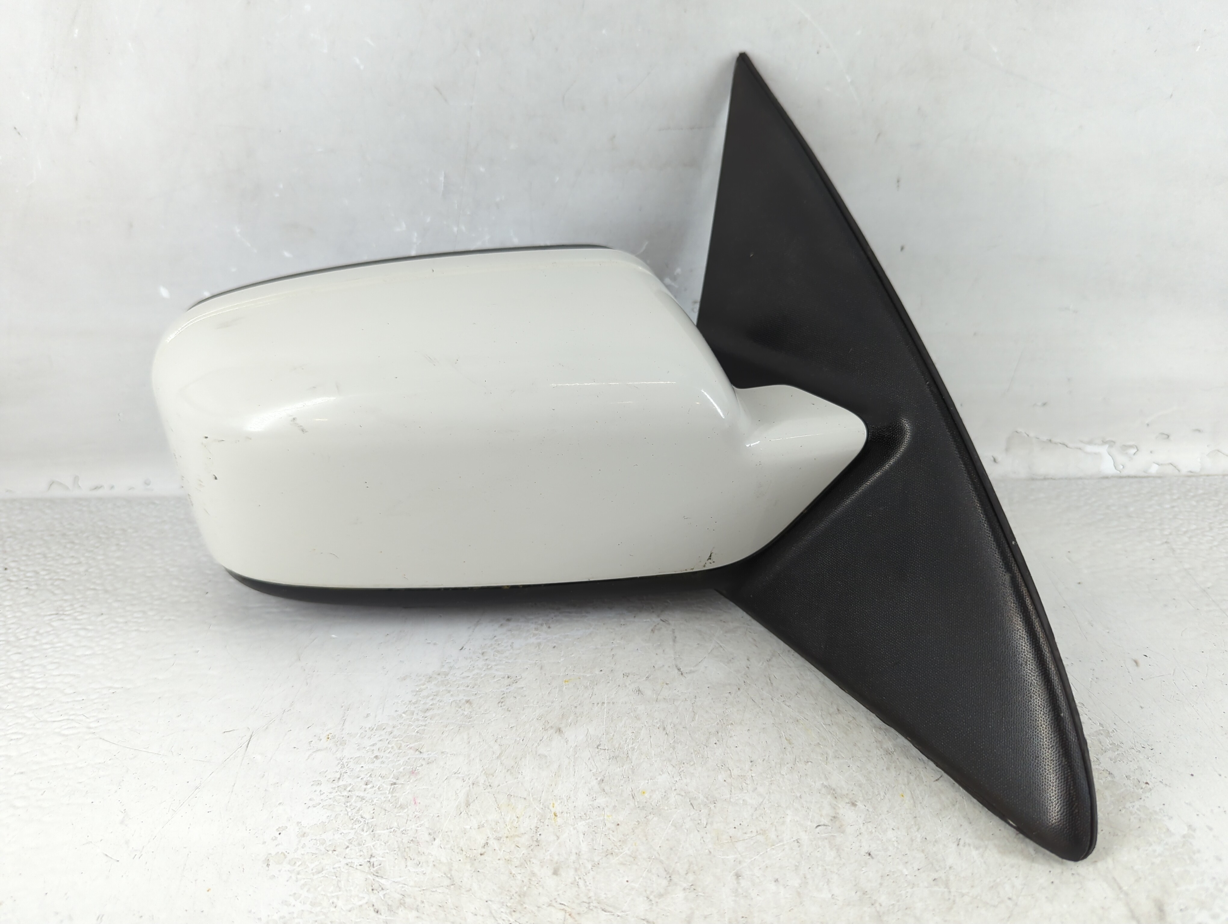 2011-2012 Ford Fusion Passenger Right Side View Manual Door Mirror White 910904 - Oemusedautoparts1.com