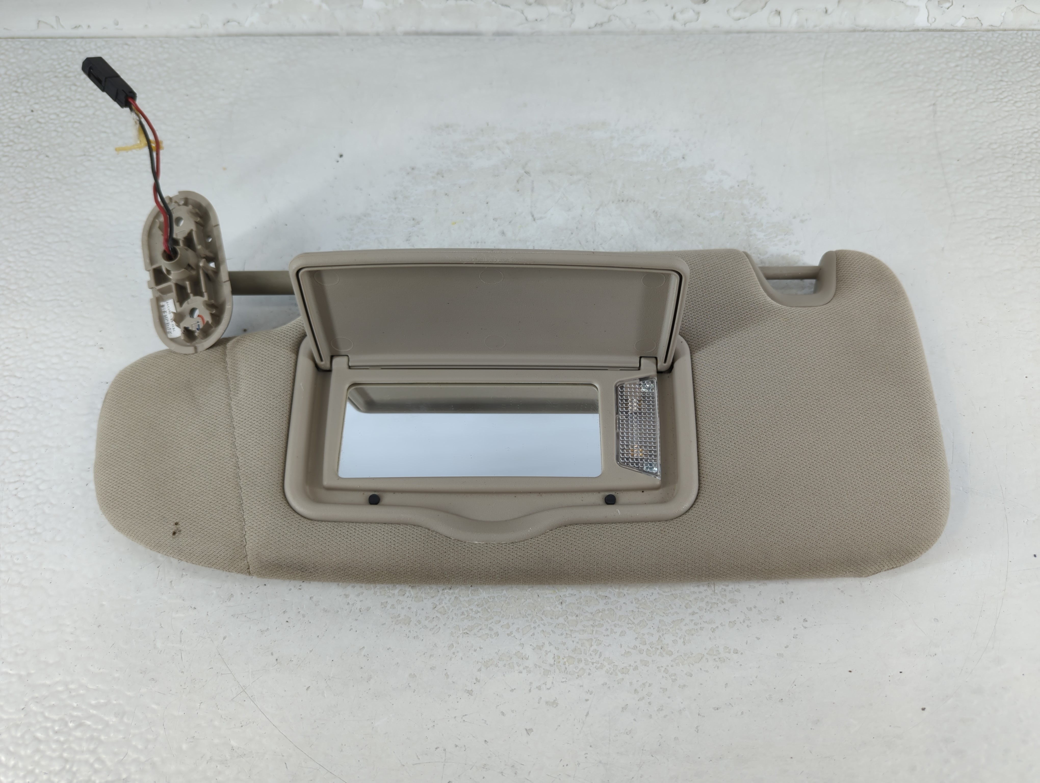 2010-2012 Ford Fusion Driver Sun Visor Mirror Left Sunvisor Grey 910929 - Oemusedautoparts1.com