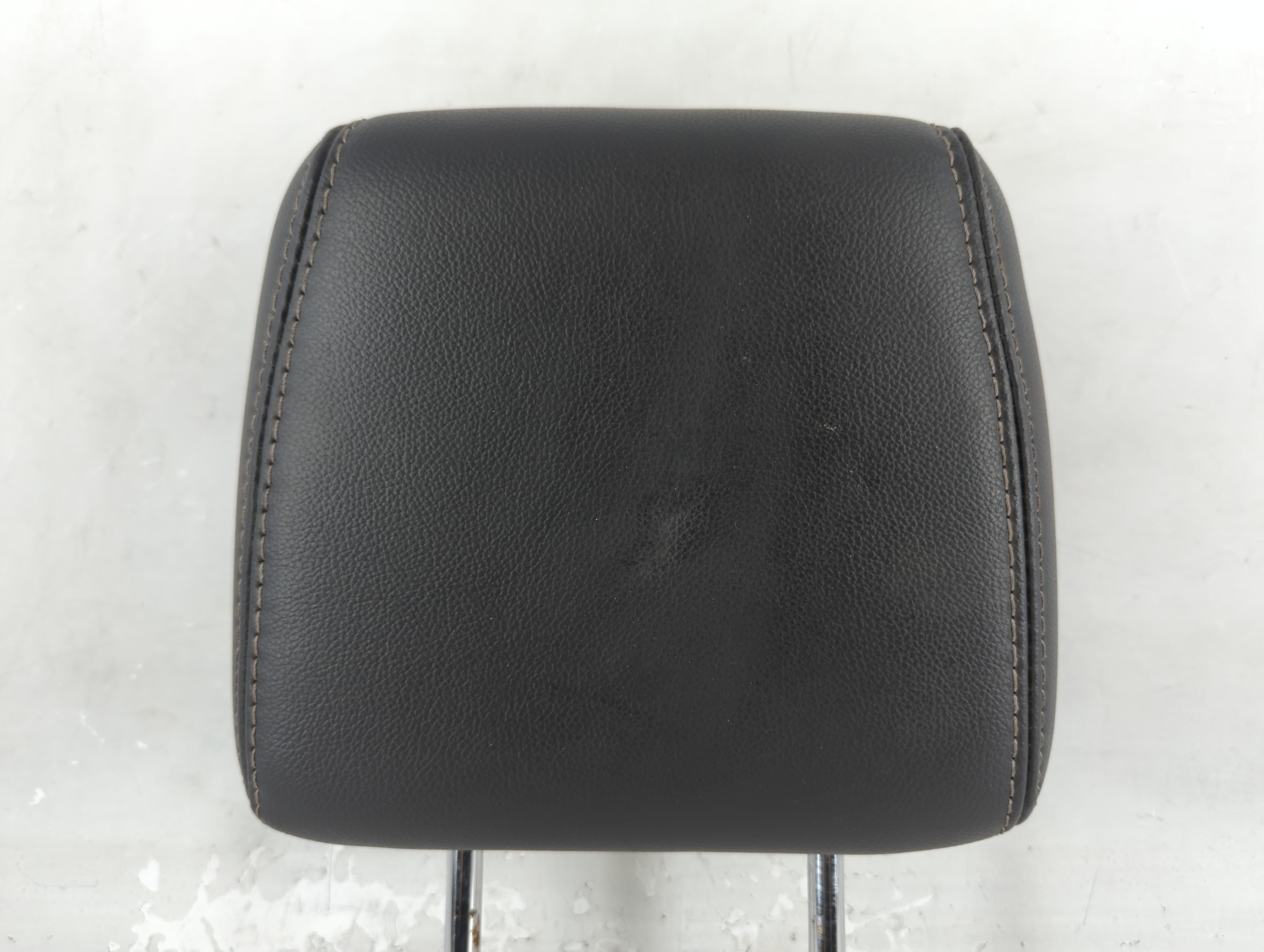 2013-2014 Ford Focus Headrest Head Rest Rear Seat Black 911151 - Oemusedautoparts1.com
