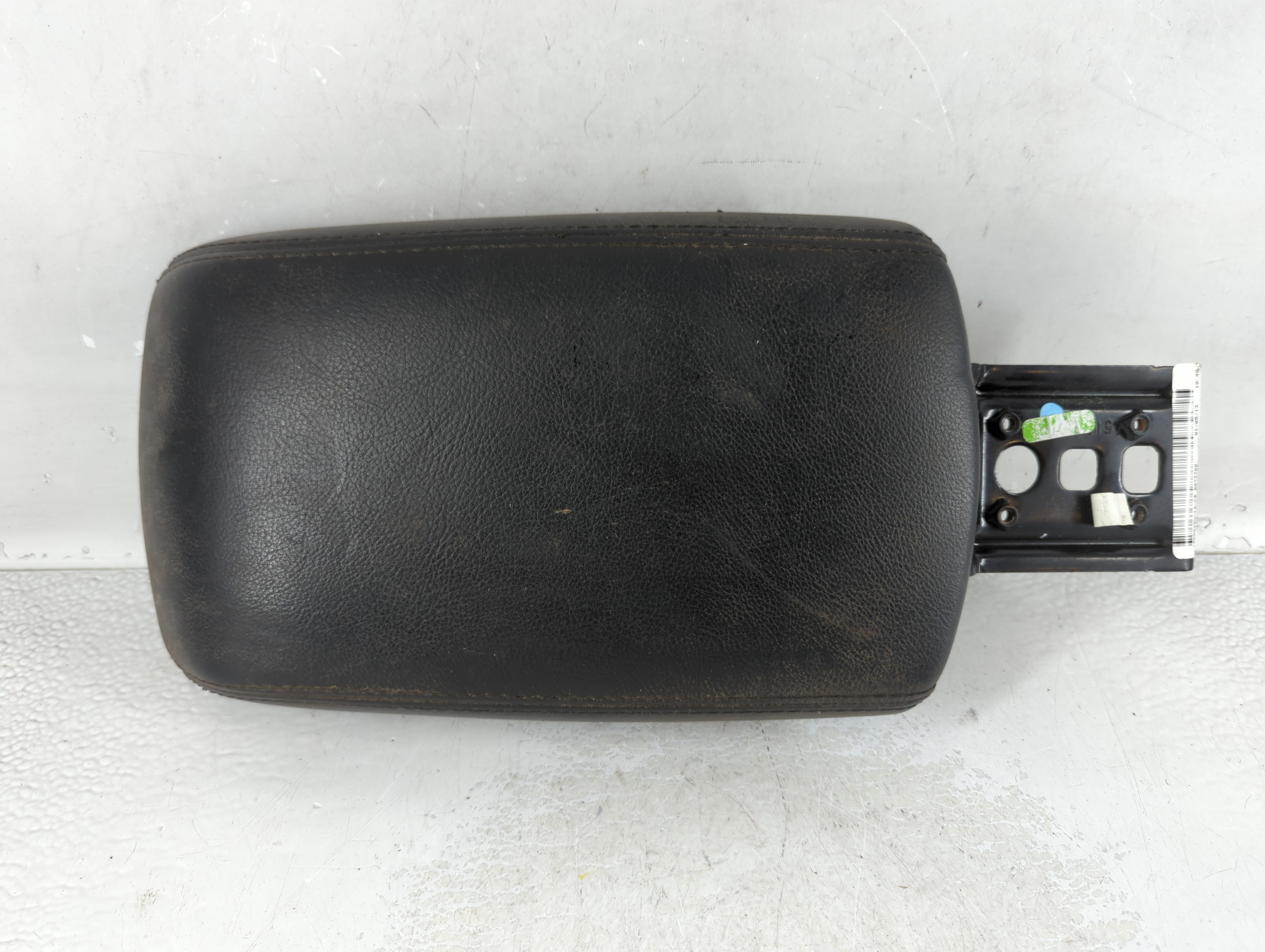 2013 Ford Focus Center Floor Console Black 911165 - Oemusedautoparts1.com