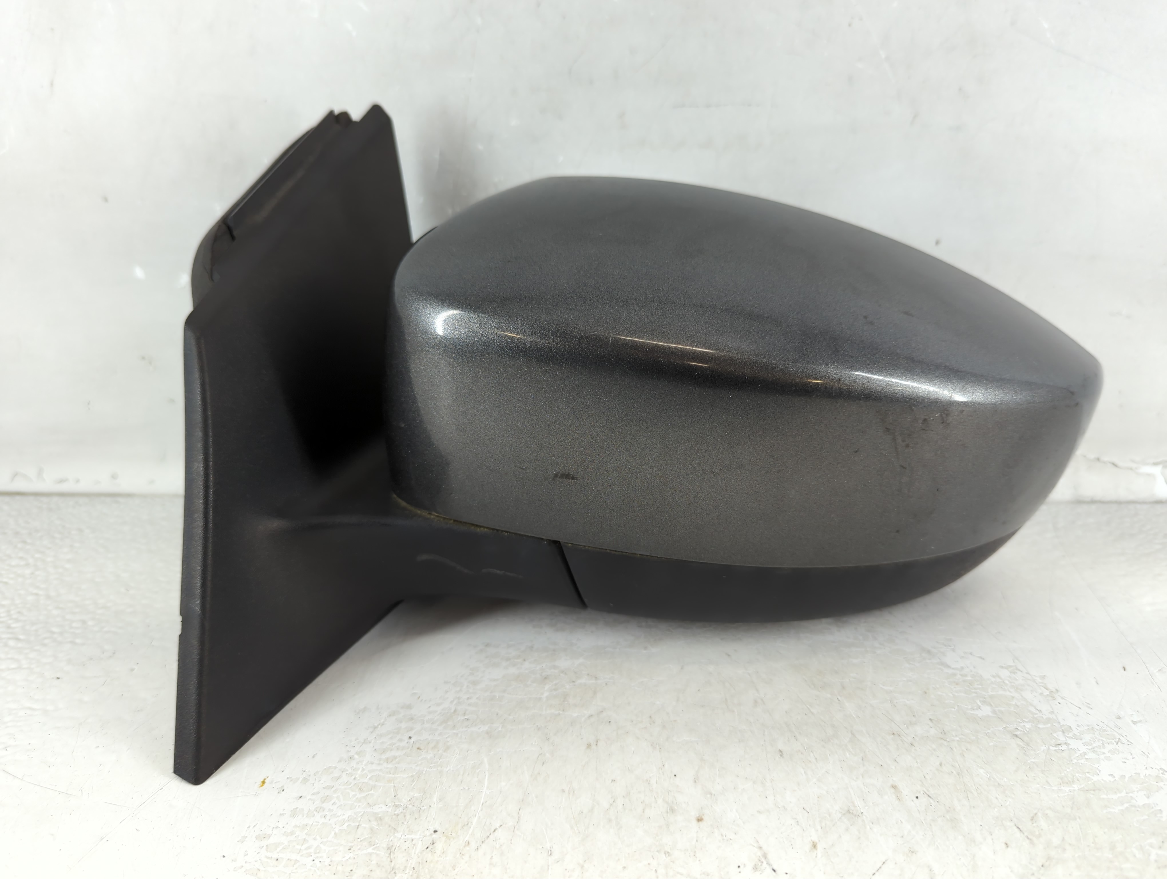 2012-2014 Ford Focus Driver Left Side View Manual Door Mirror Grey 911194 - Oemusedautoparts1.com