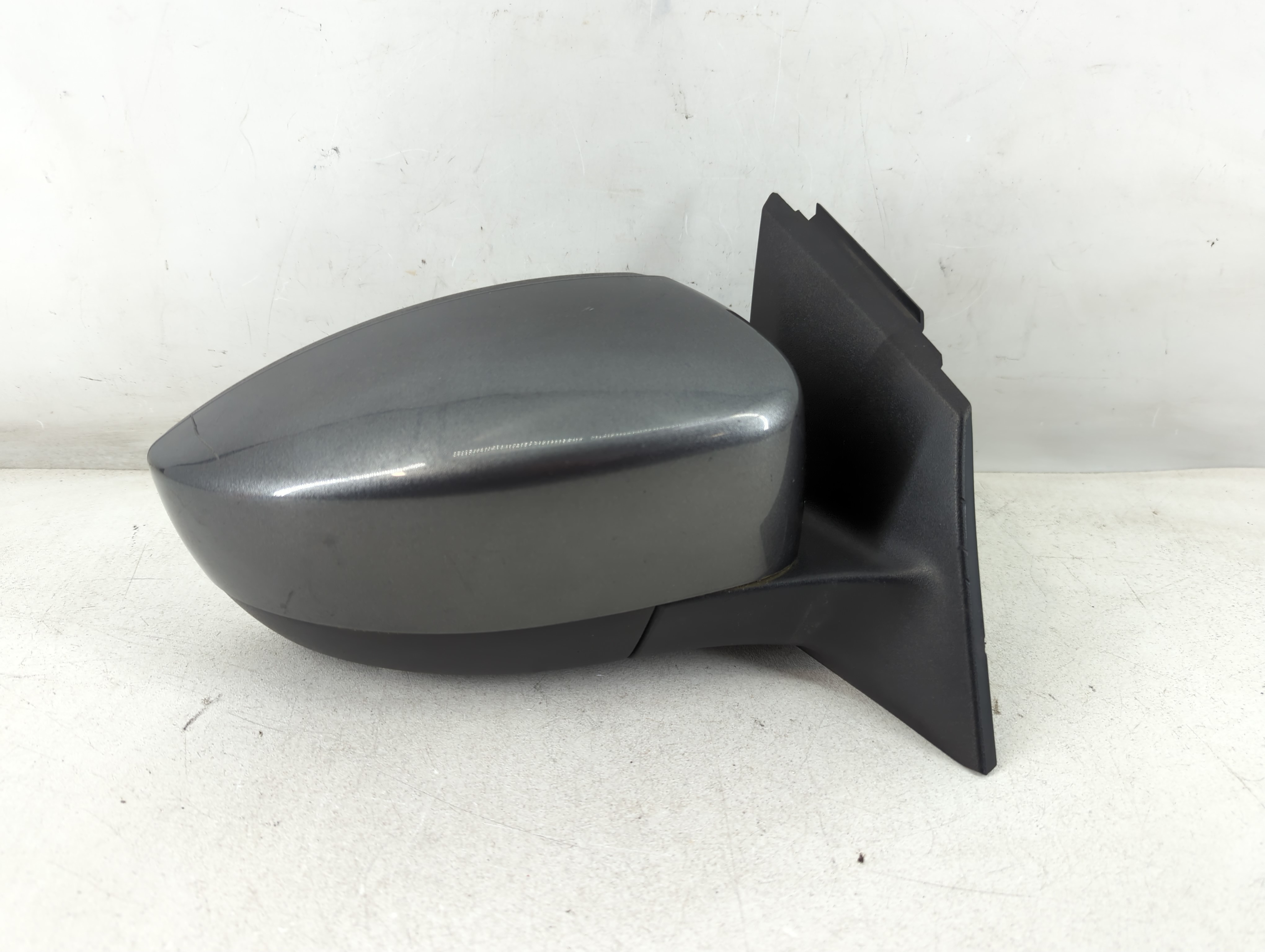 2012-2014 Ford Focus Passenger Right Side View Manual Door Mirror 911195 - Oemusedautoparts1.com