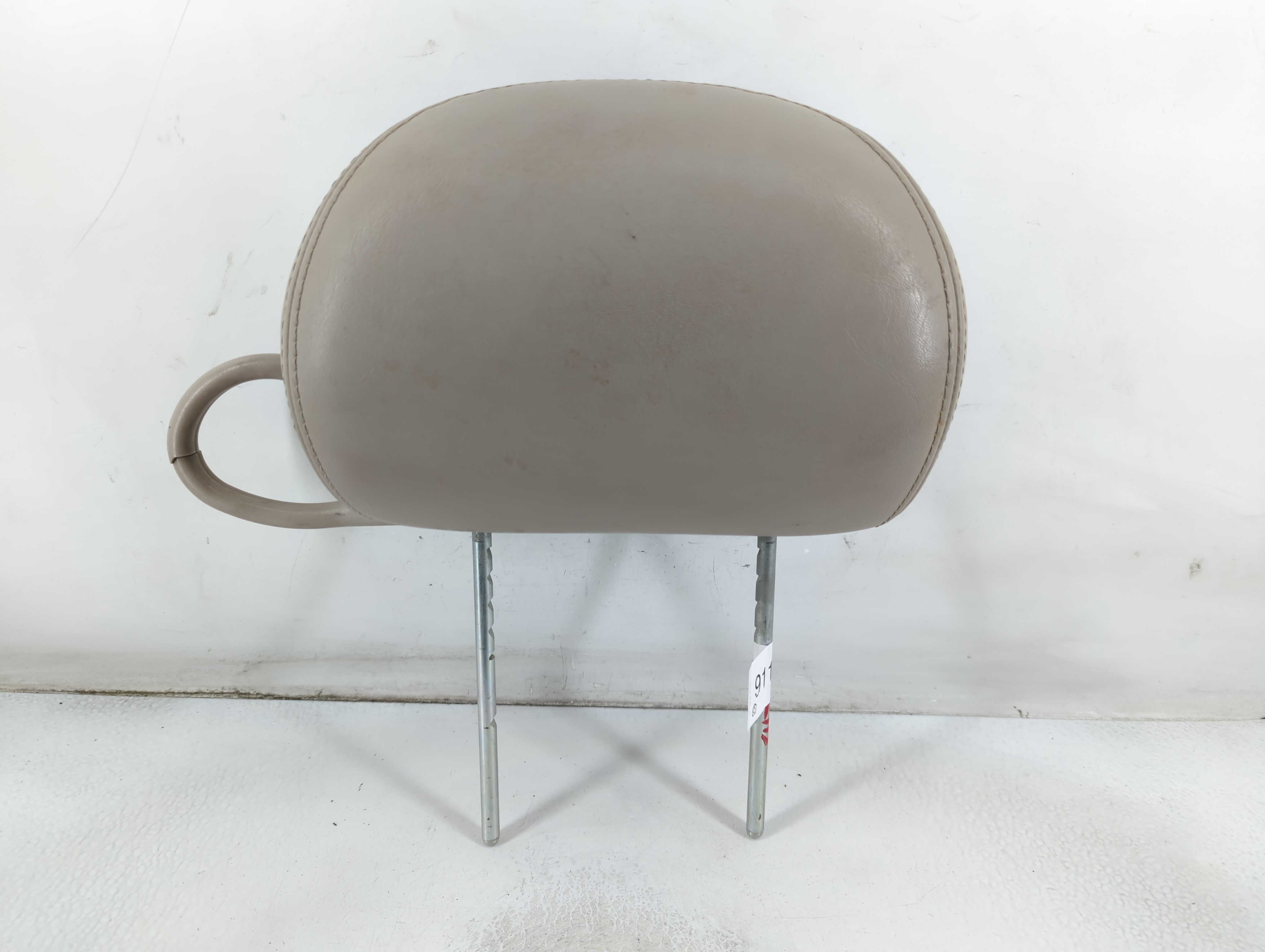 2005 Chrysler Pt Cruiser Headrest Head Rest Front Driver Passenger Seat 911412 - Oemusedautoparts1.com