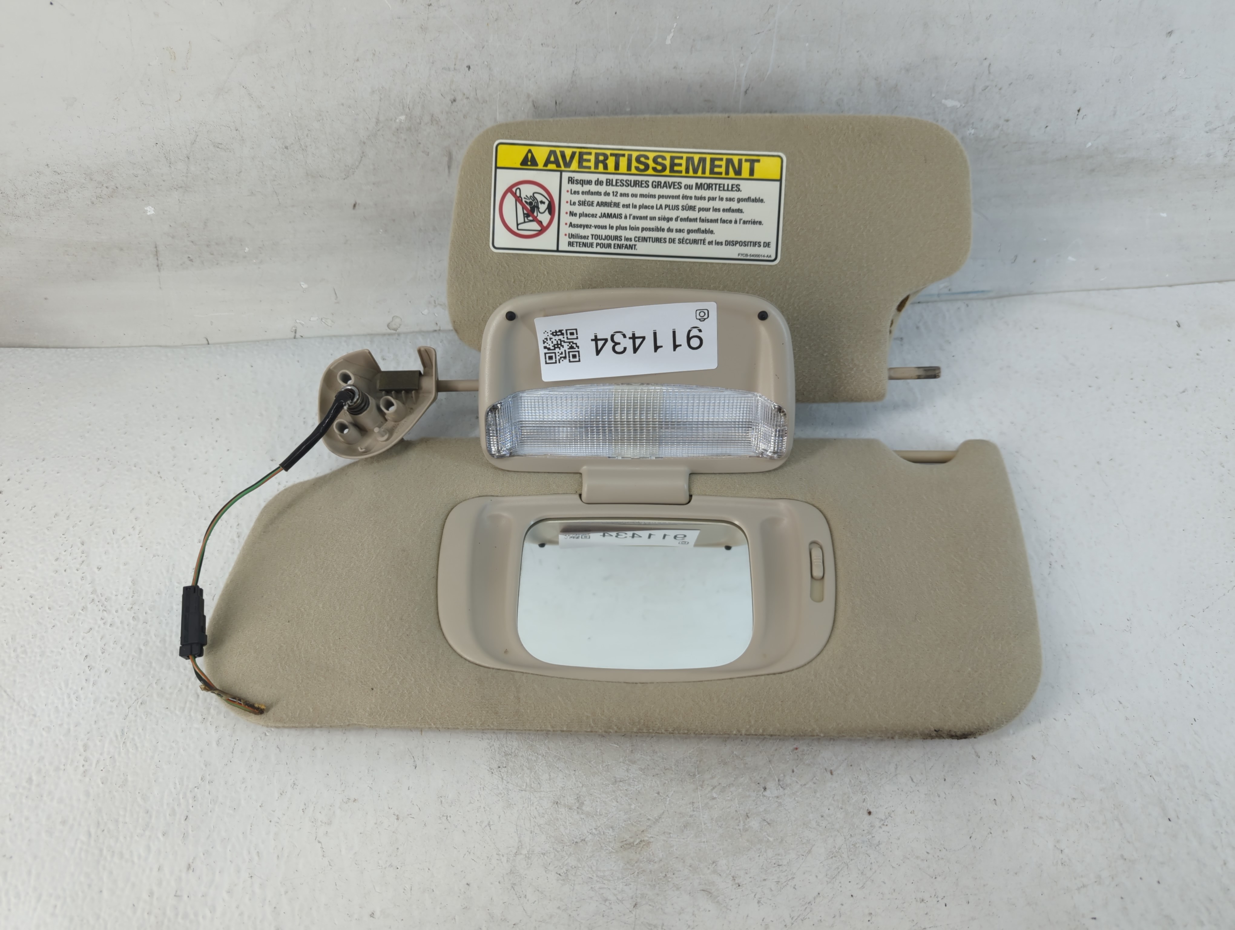 2000 Lincoln Continental Passenger Sun Visor Mirror Right Sunvisor Beige 911434 - Oemusedautoparts1.com