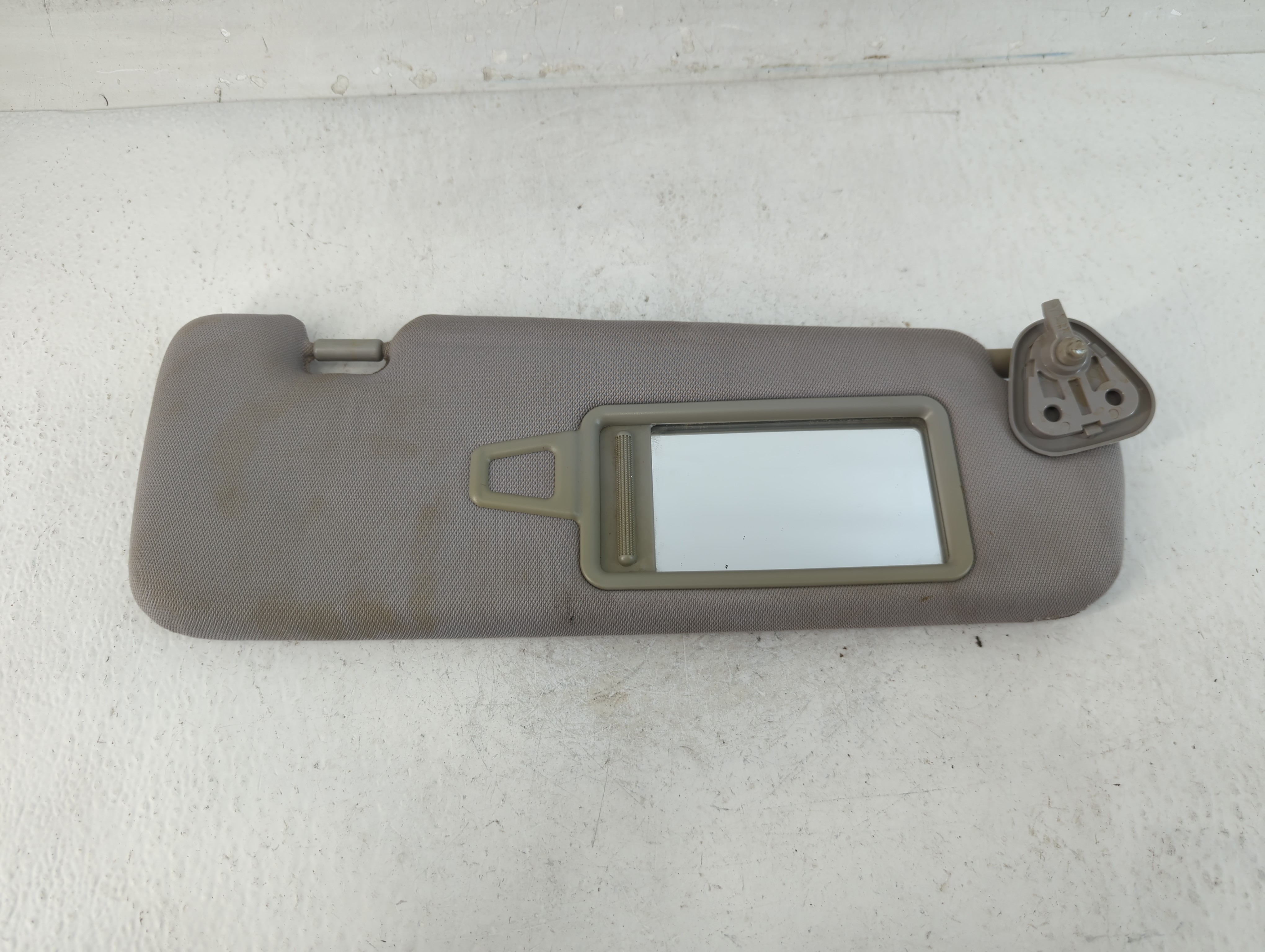 2012-2014 Hyundai Sonata Driver Sun Visor Mirror Left Sunvisor Grey 911435 - Oemusedautoparts1.com