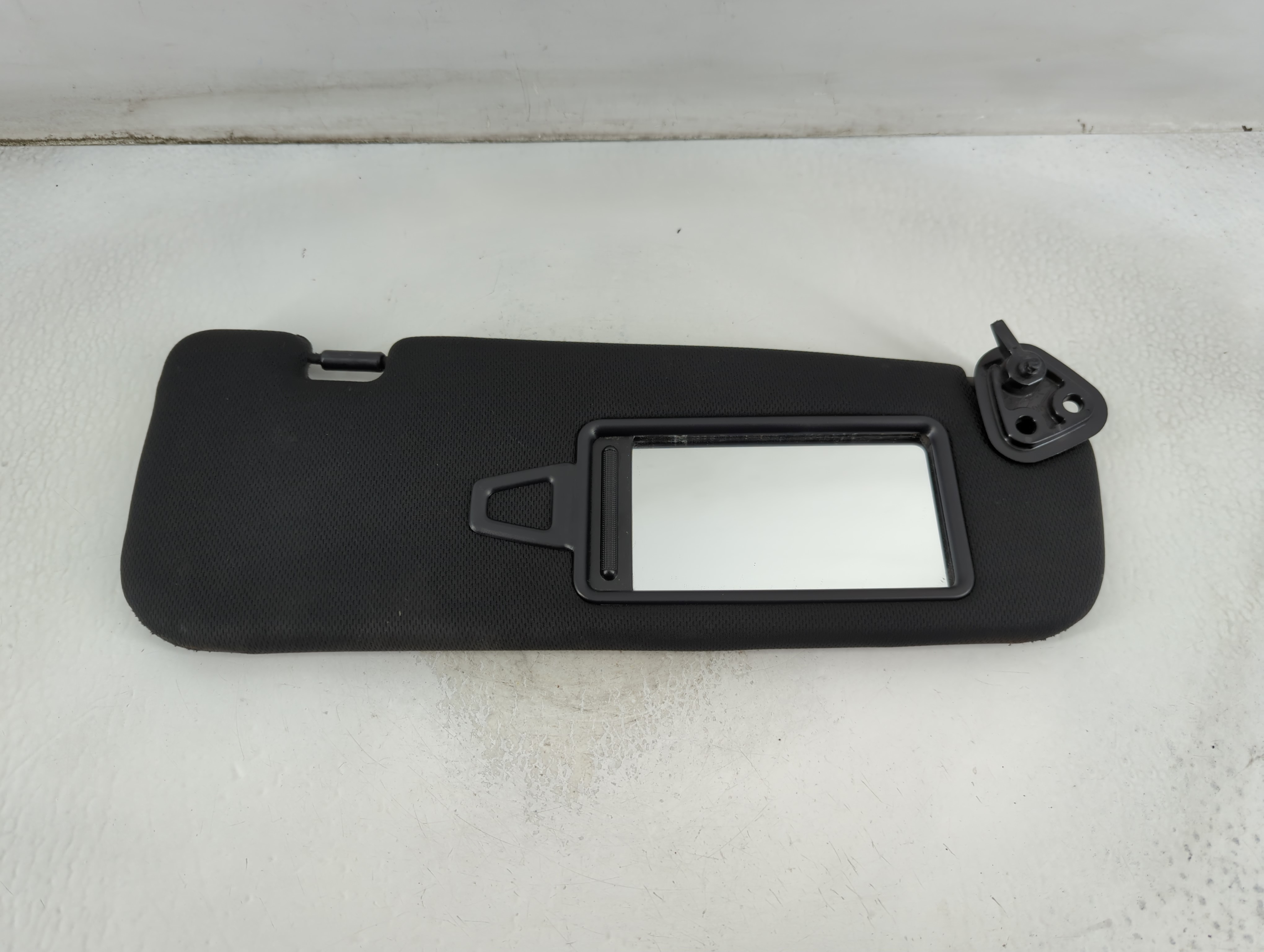 2009-2014 Hyundai Genesis Passenger Sun Visor Mirror Right Sunvisor Black 911441 - Oemusedautoparts1.com