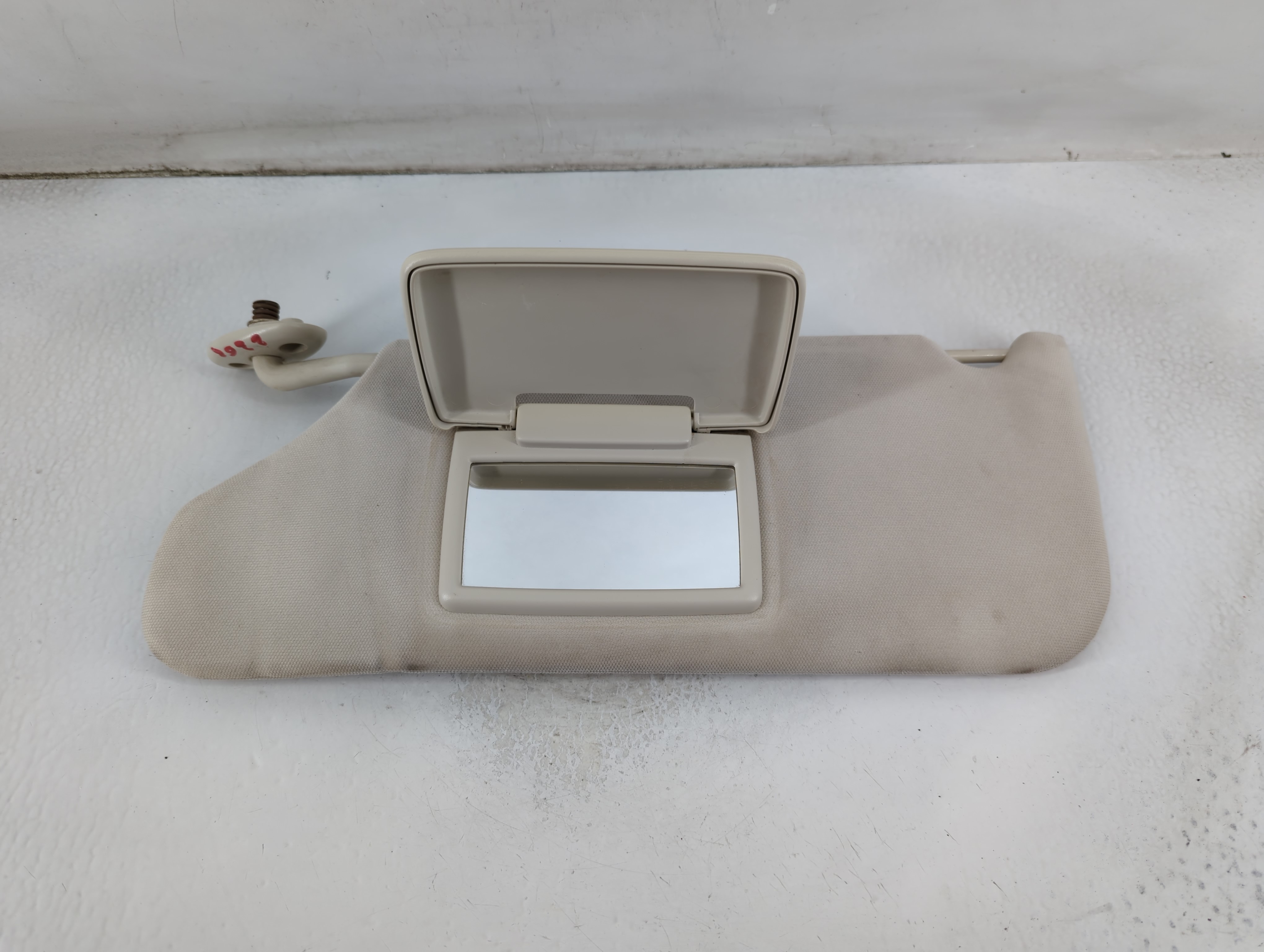 Picture of 2008-2010 Chrysler Sebring Driver Sun Visor Mirror Left Sunvisor 911460