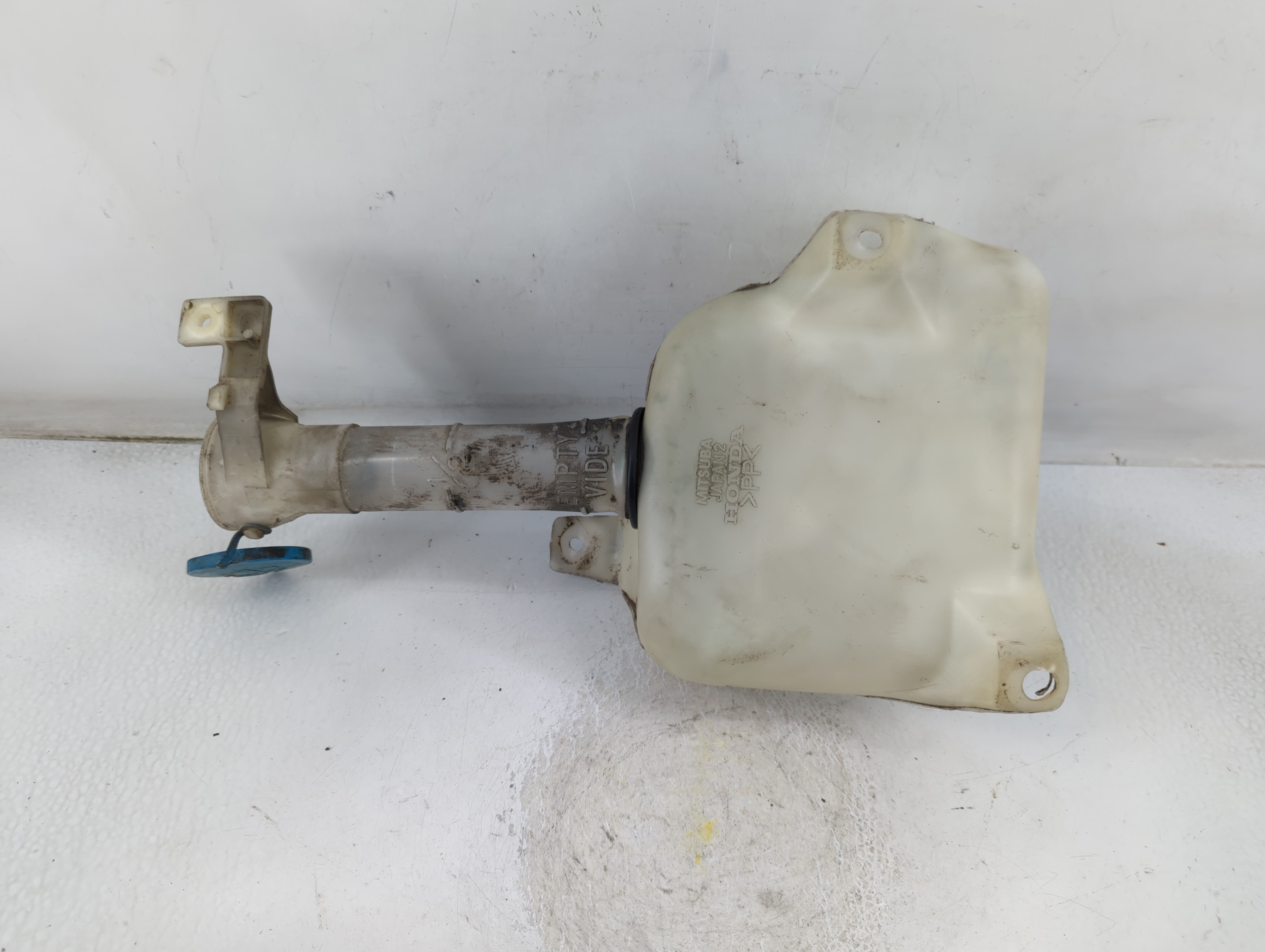 1997-2001 Honda Prelude Windshield Washer Fluid Reservoir Bottle Oem 911511 - Oemusedautoparts1.com