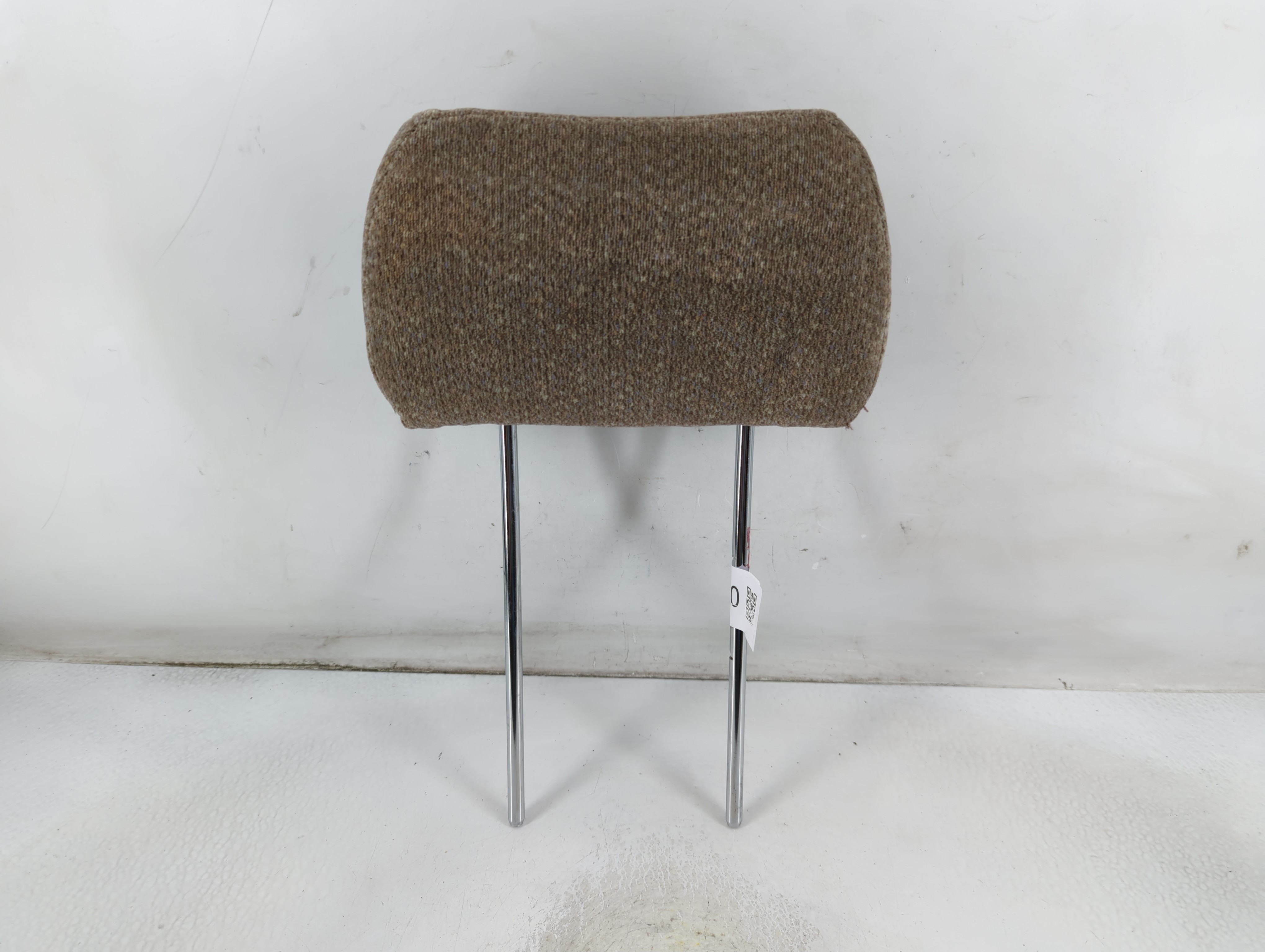 Picture of 1995 Mitsubishi Montero Headrest Head Rest Front Driver Passenger Seat 911550