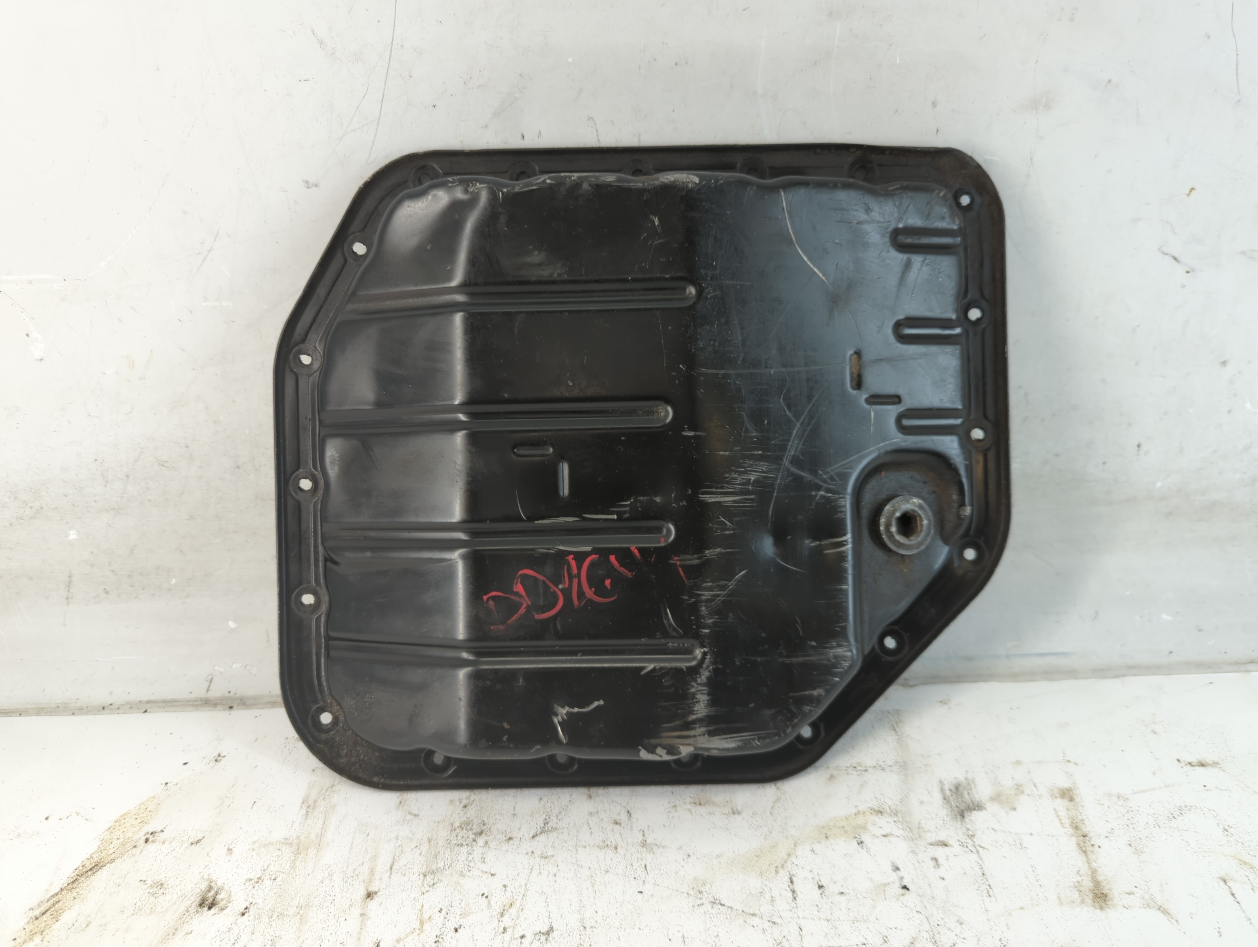 2004-2006 Scion Xa Engine Oil Pan 911555 - Oemusedautoparts1.com