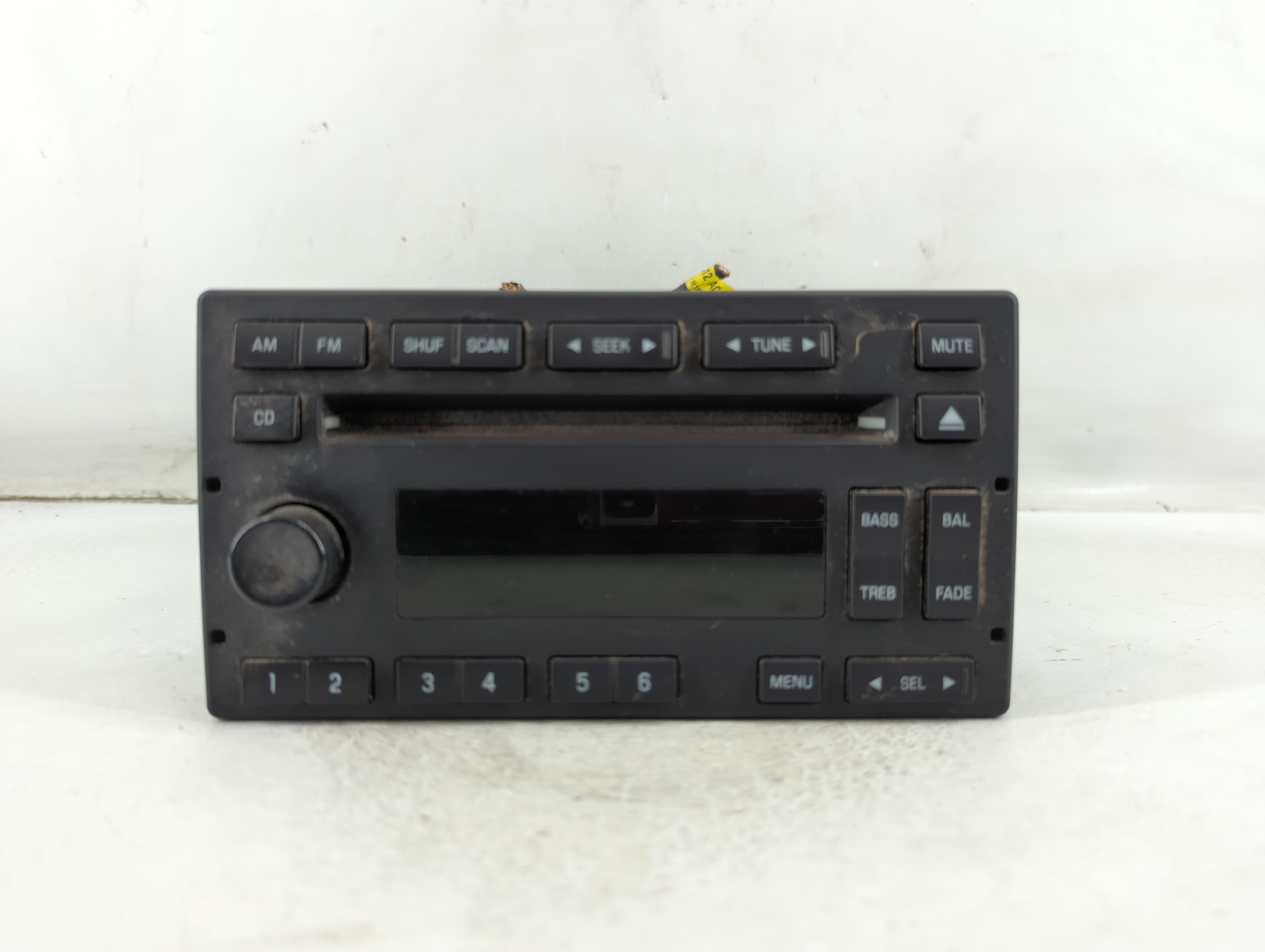 Picture of 2008-2009 Mercury Grand Marquis Am Fm Cd Player Radio Receiver 911602