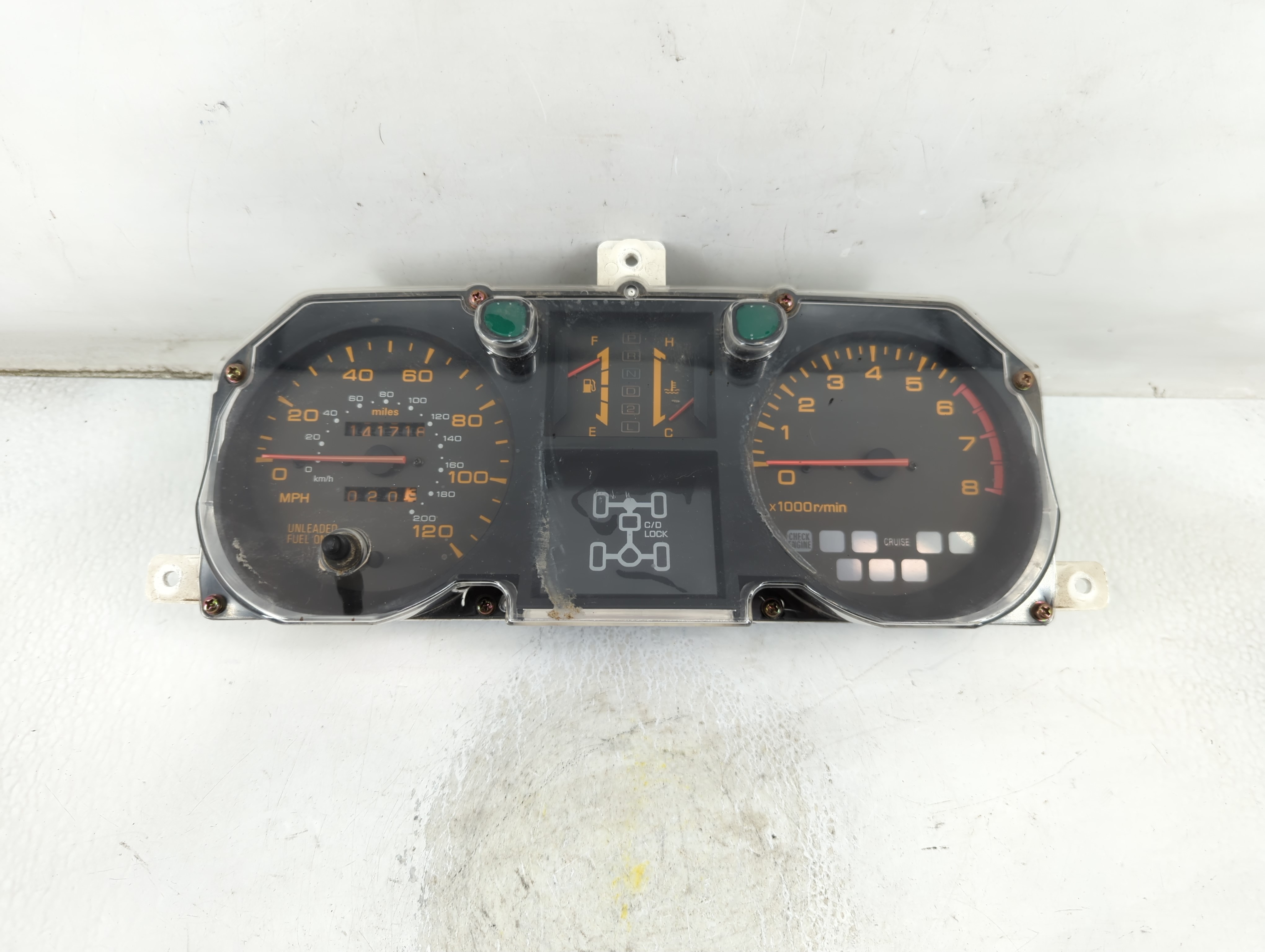 Picture of 1994-1995 Mitsubishi Montero Speedometer Instrument Cluster Gauges 911609
