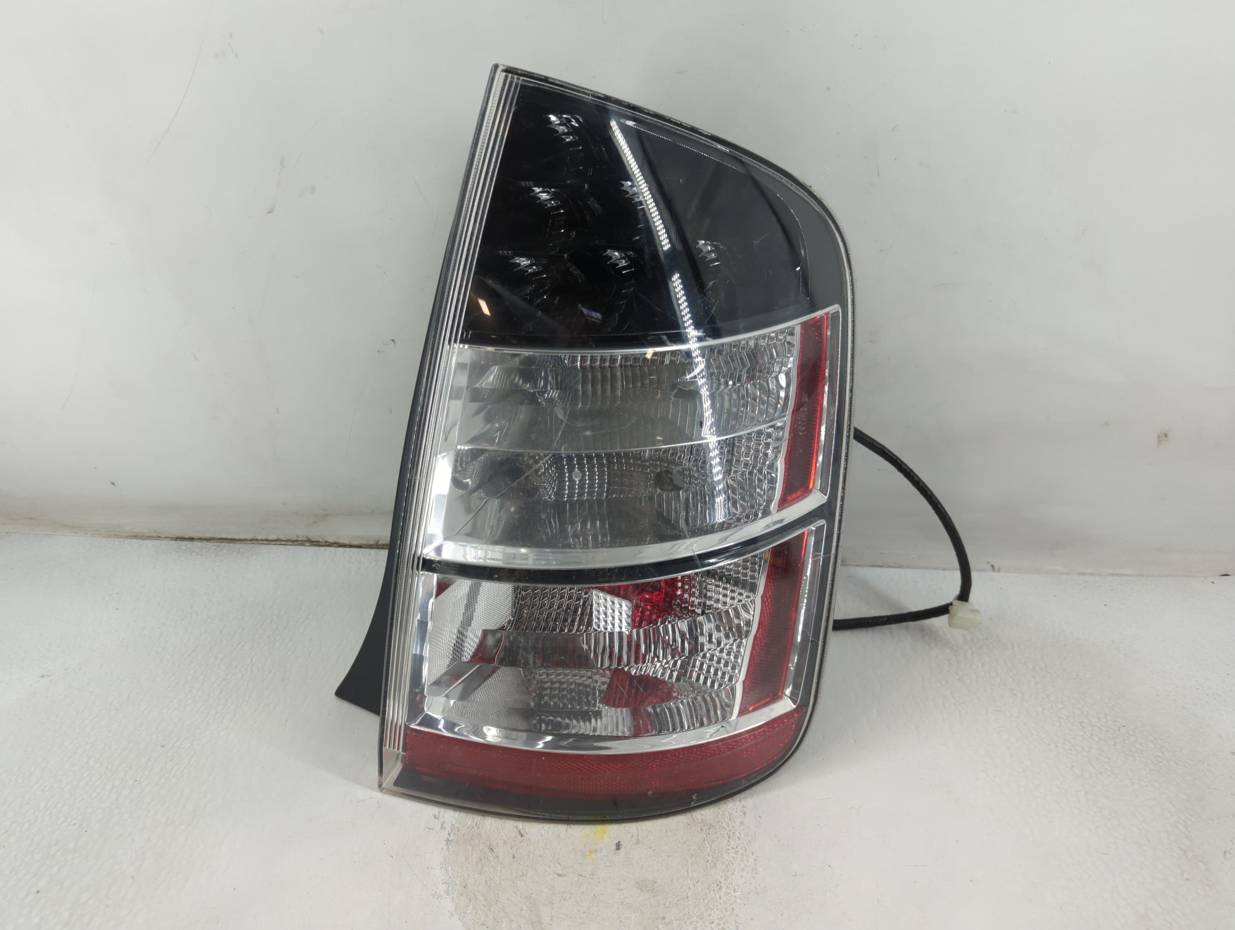 2004-2005 Toyota Prius Passenger Right Side Tail Light Taillight Oem 911653 - Oemusedautoparts1.com