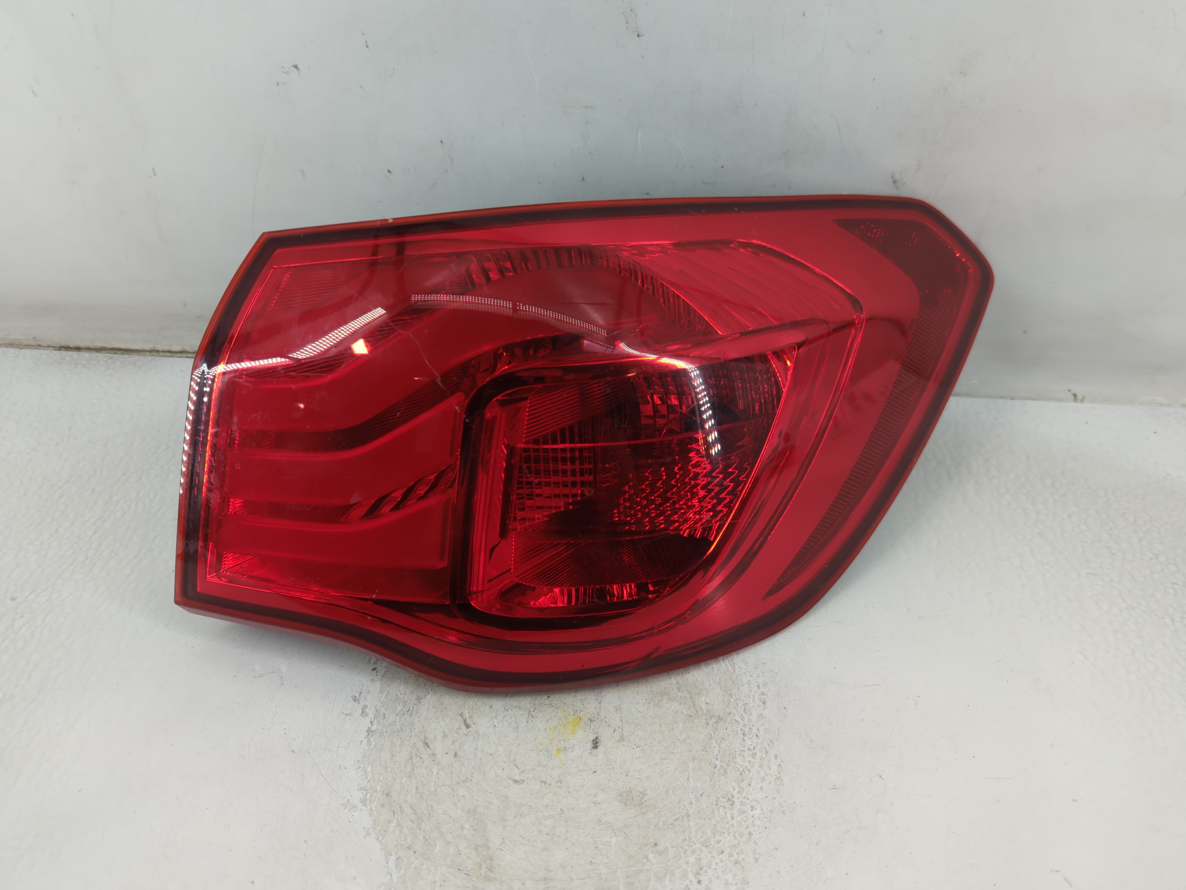 Kia Forte Driver Left Side Tail Light Taillight Oem 911657 - Oemusedautoparts1.com