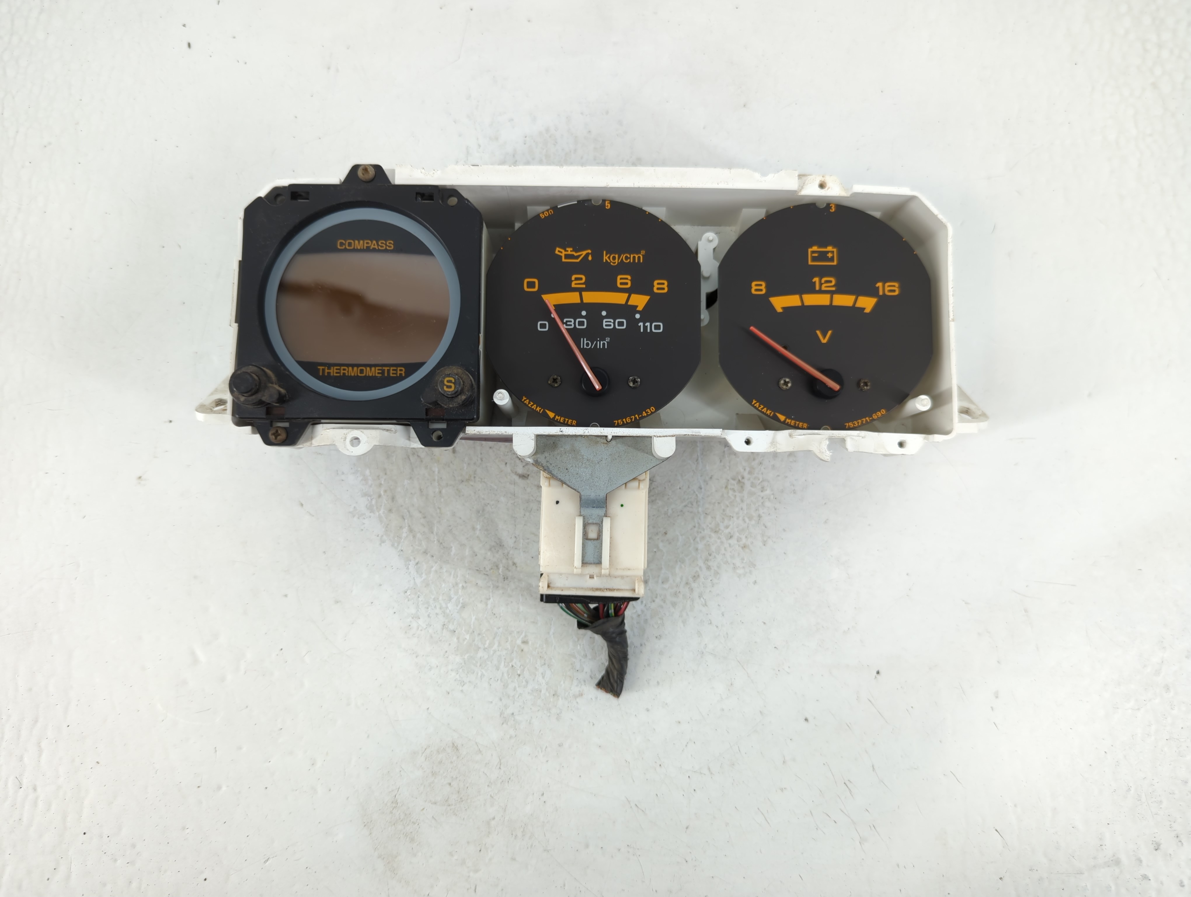 Picture of 1994-1995 Mitsubishi Montero Speedometer Instrument Cluster Gauges 911706