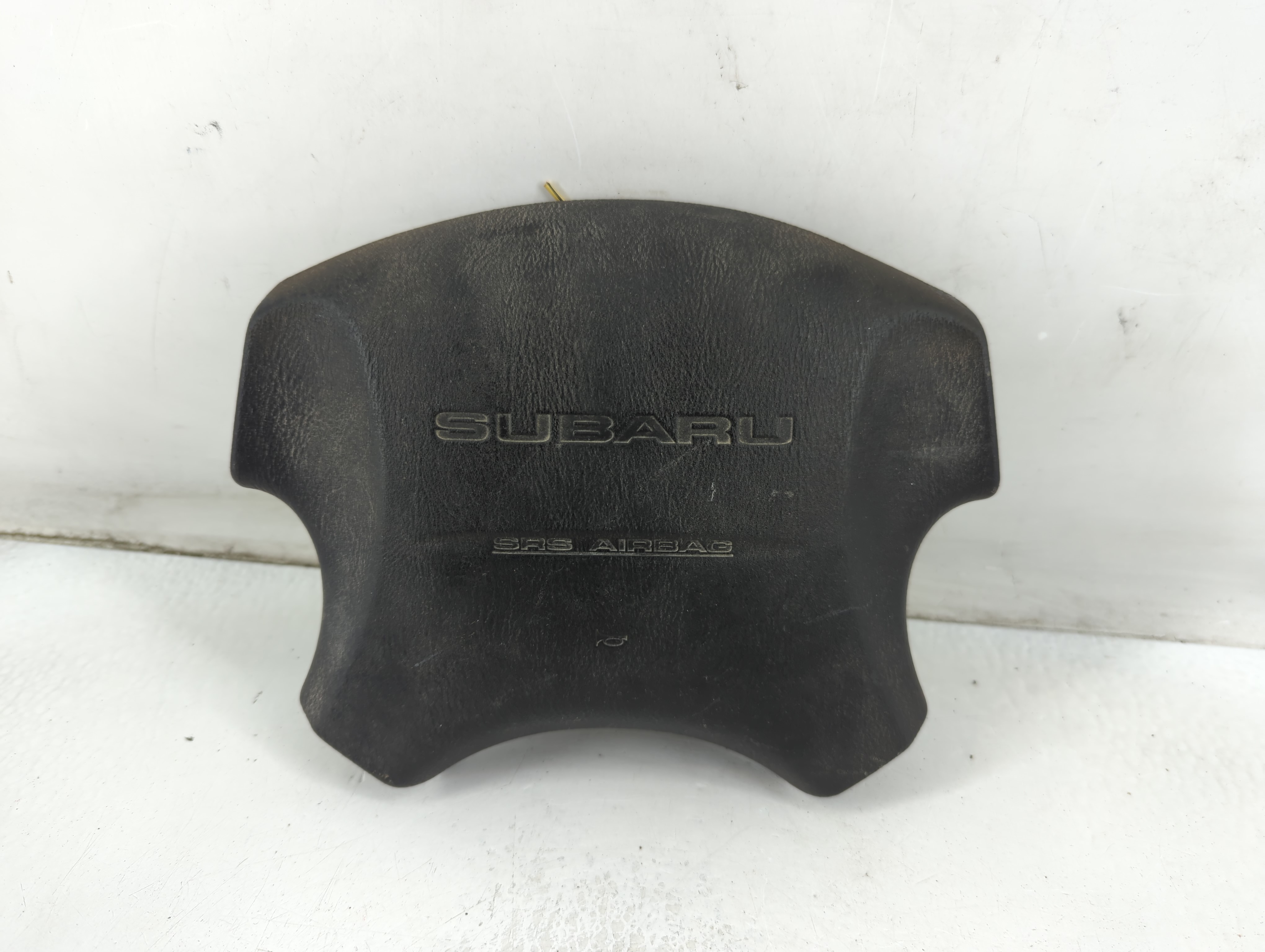 2000-2004 Subaru Legacy Air Bag Driver Left Steering Wheel Mounted 911719 - Oemusedautoparts1.com