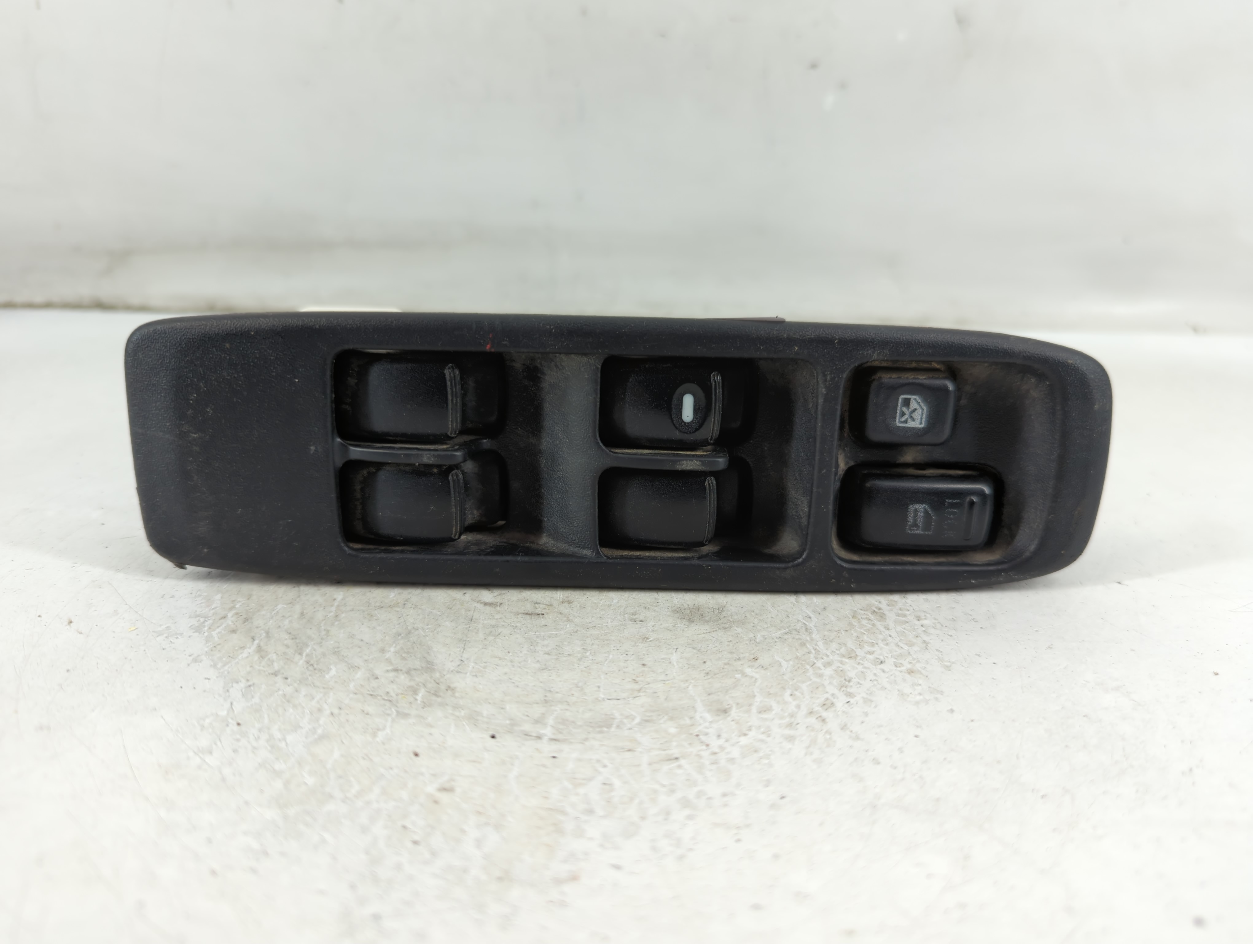 2001-2004 Mitsubishi Montero Driver Left Door Master Power Window Switch 911723 - Oemusedautoparts1.com