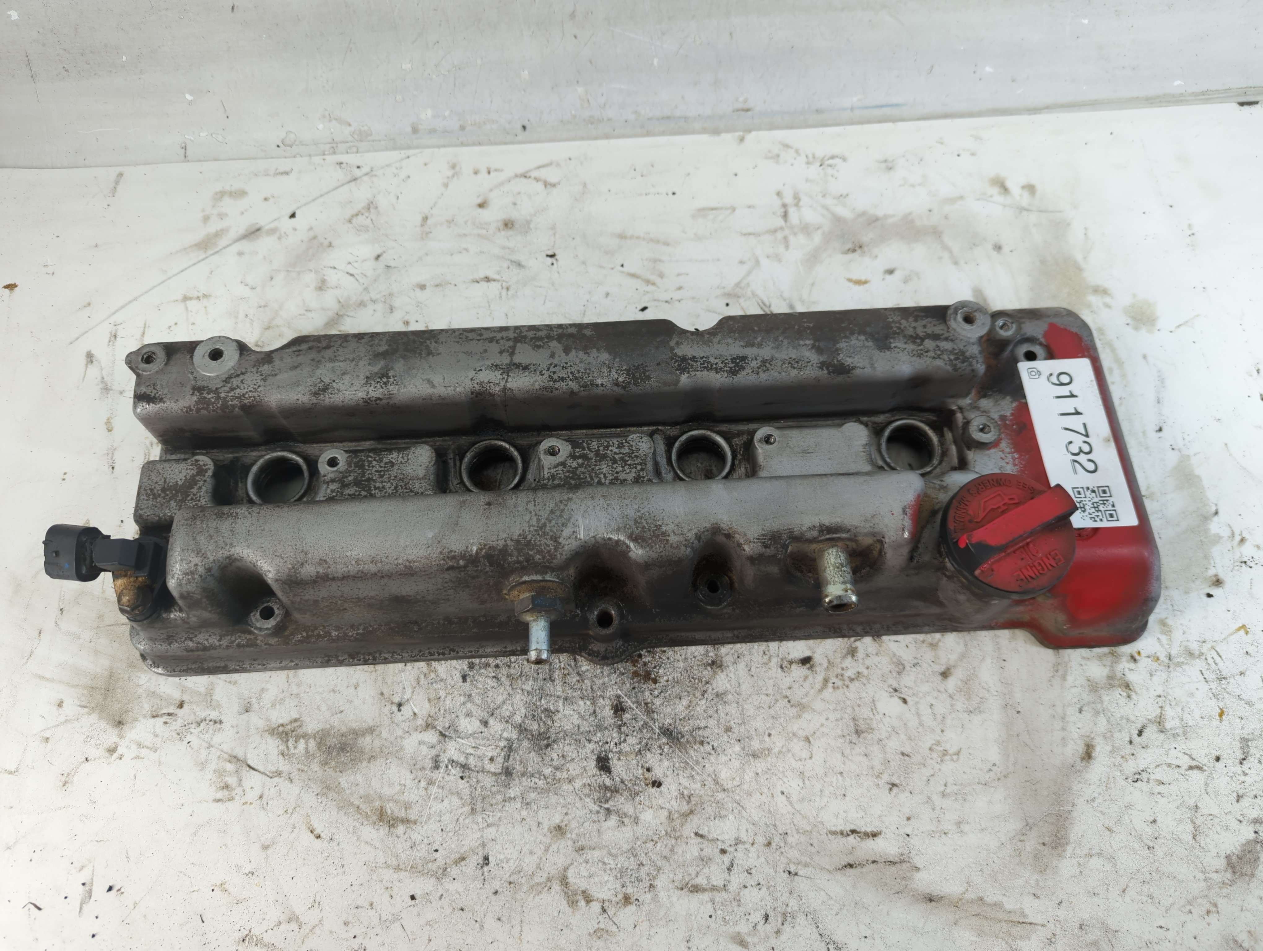 Picture of 1996 Honda Civic Passenger Right Cylinder Head Valve Cover 911732