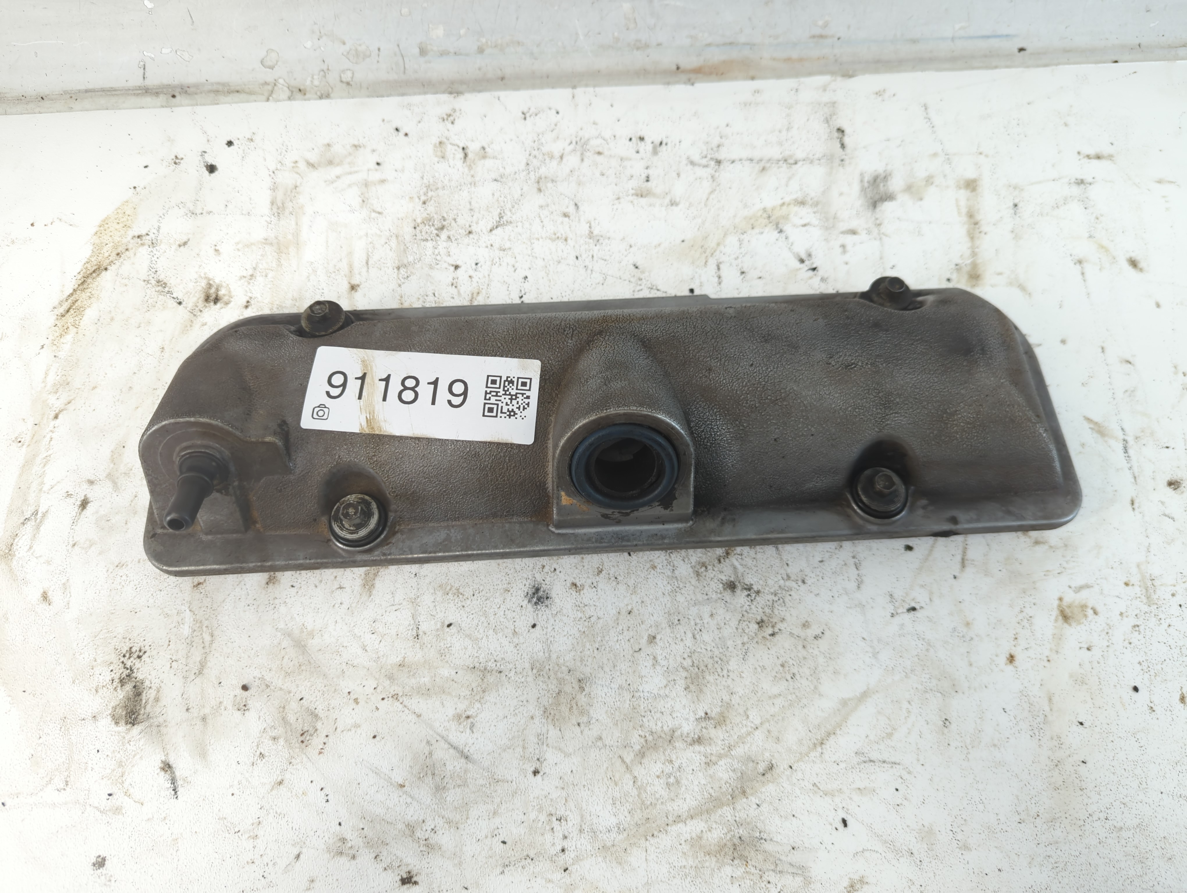 Picture of 2012 Nissan Altima Passenger Right Cylinder Head Valve Cover 911819
