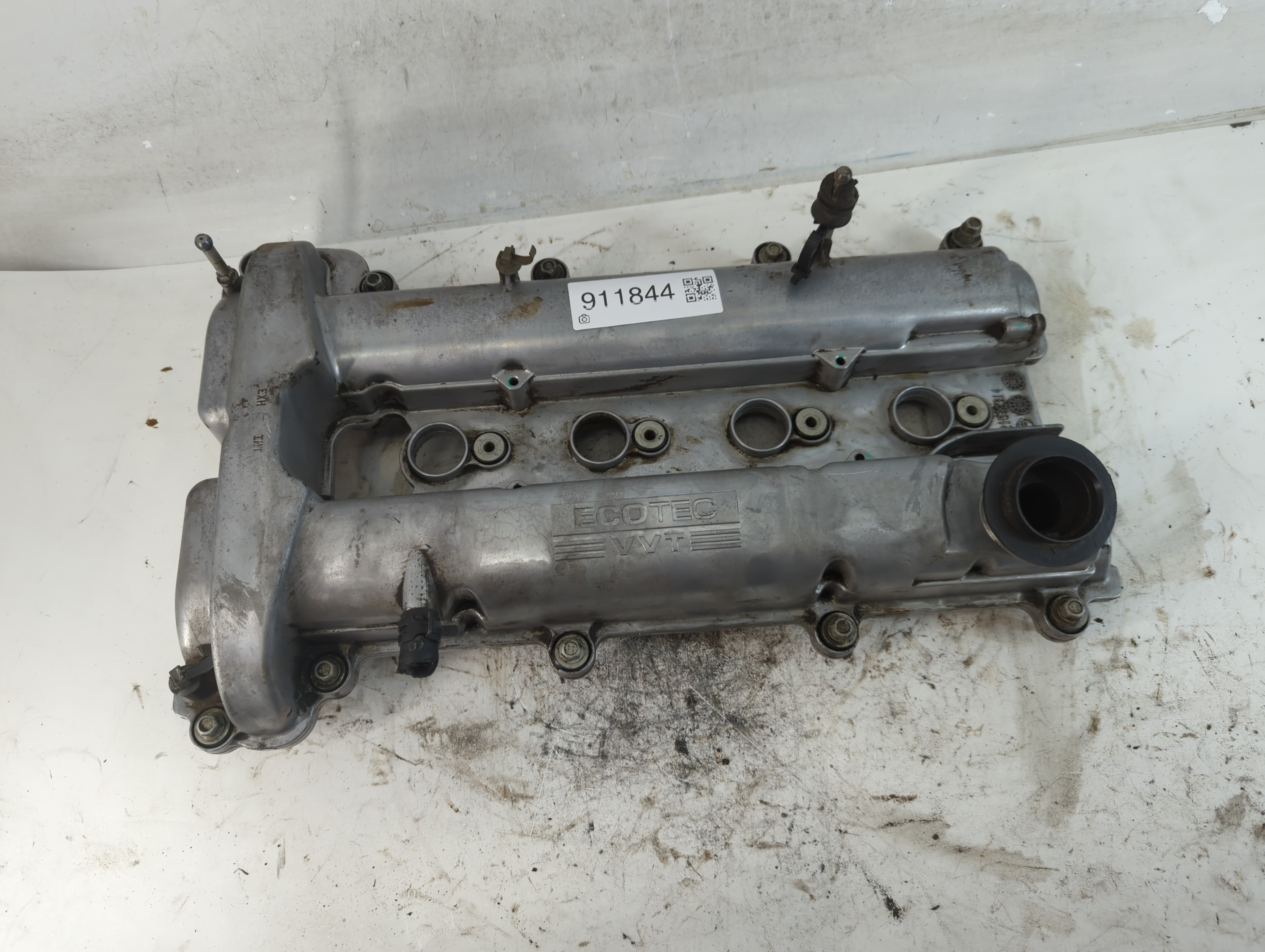 Picture of 2010 Chevrolet Malibu Passenger Right Cylinder Head Valve Cover 911844
