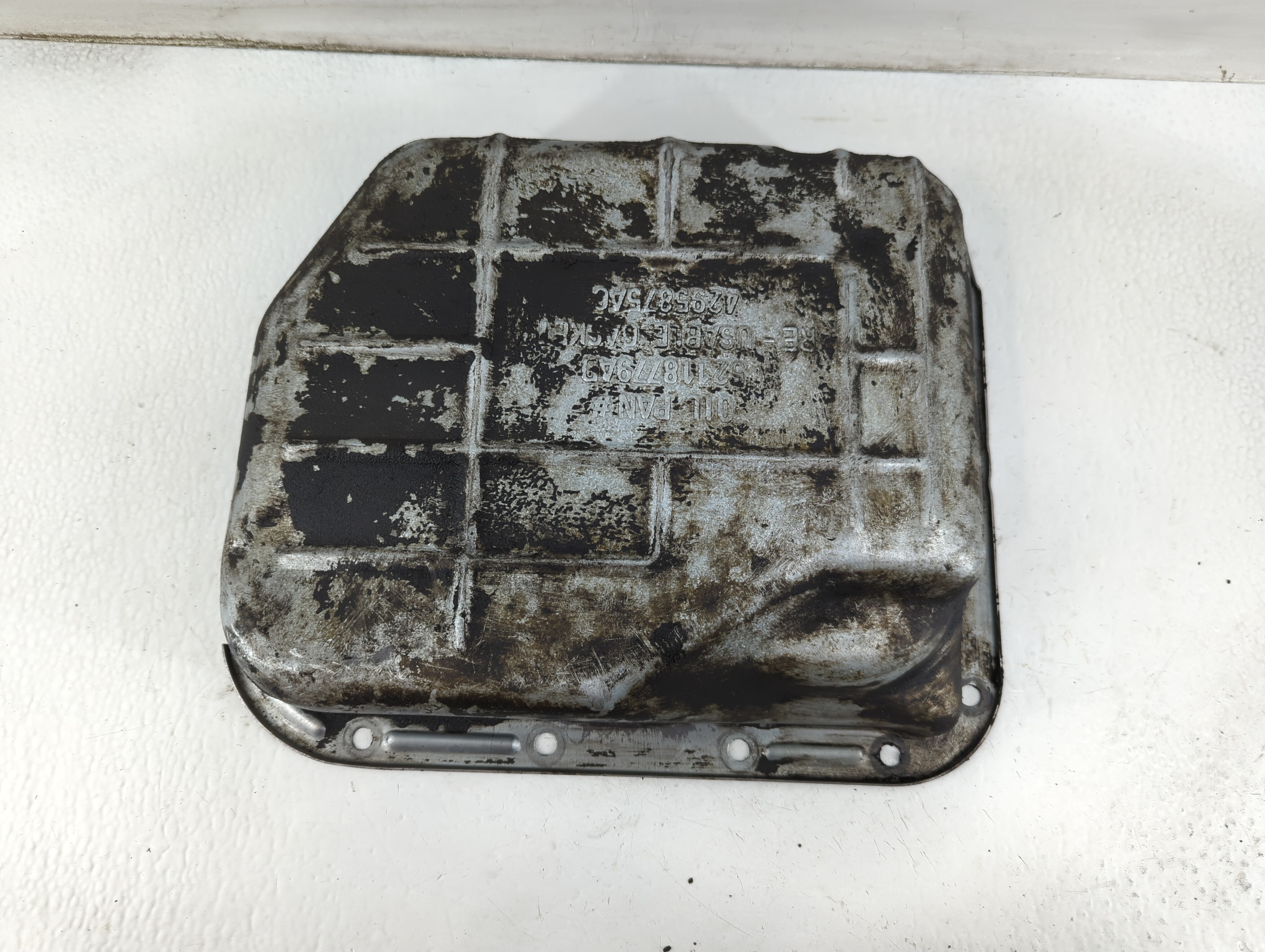 1999-2004 Jeep Grand Cherokee Engine Oil Pan 911862 - Oemusedautoparts1.com