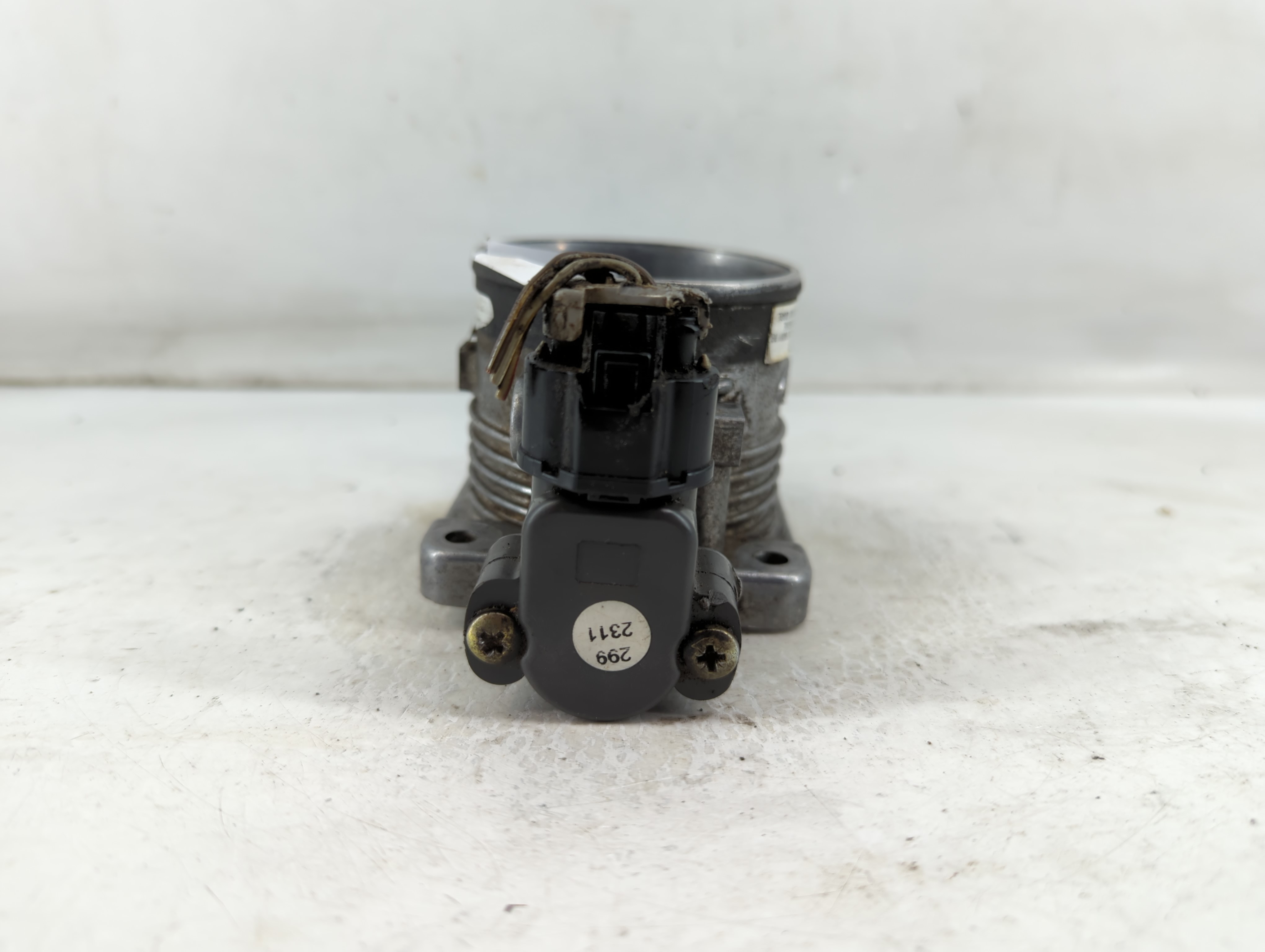 2003-2007 Gmc Envoy Throttle Body 911879 - Oemusedautoparts1.com