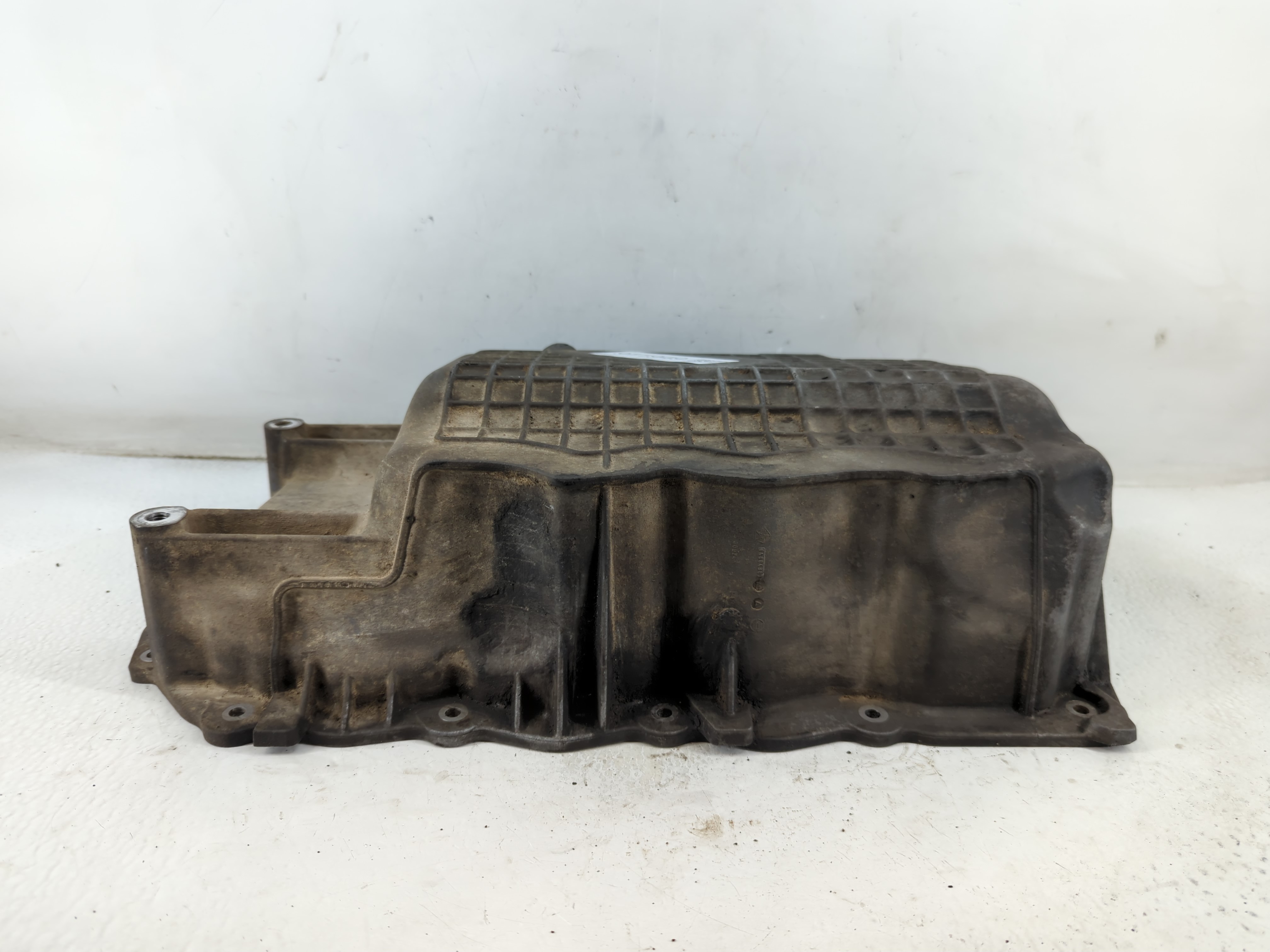 2003-2010 Chrysler Pt Cruiser Engine Oil Pan 911949 - Oemusedautoparts1.com